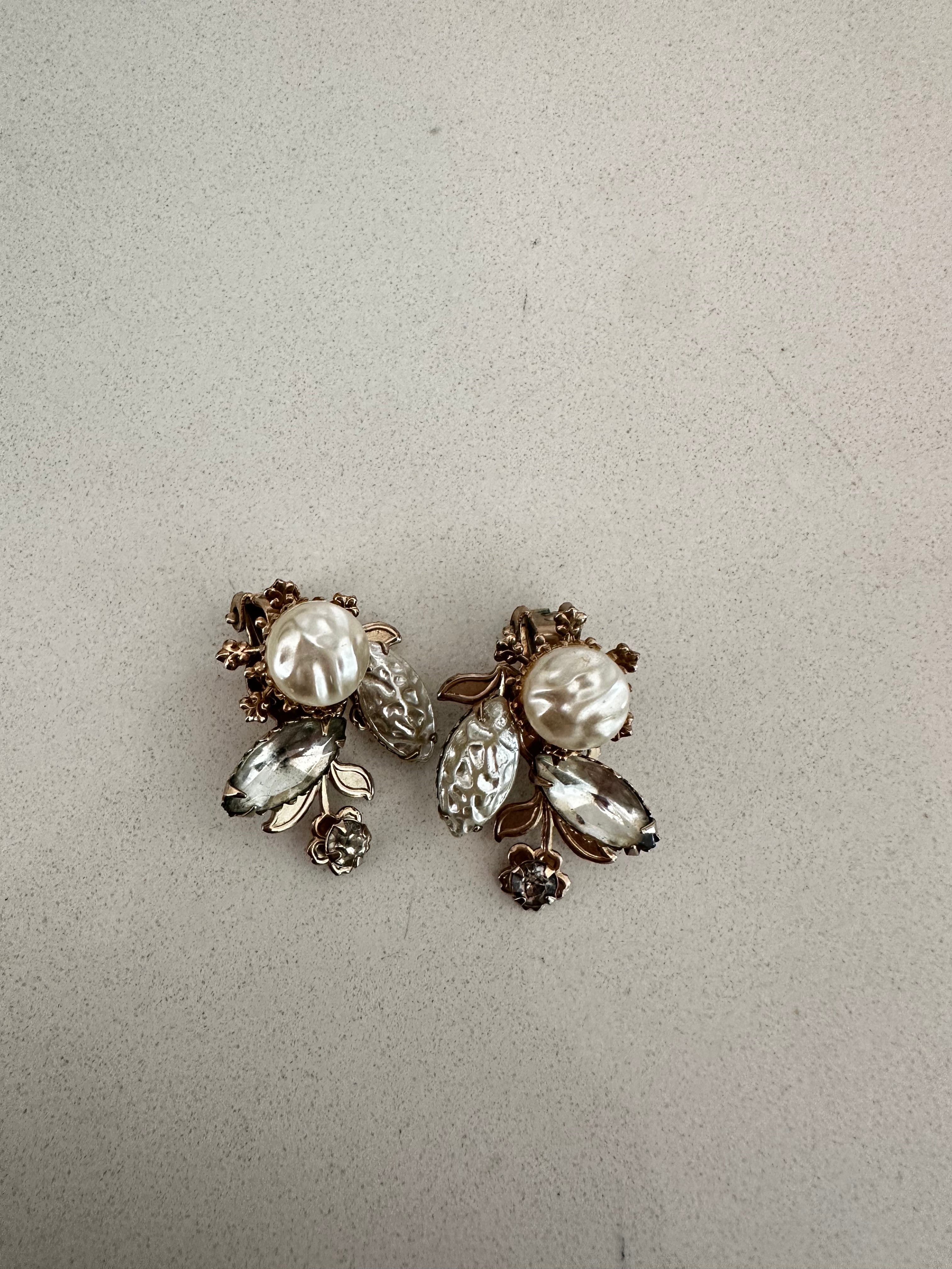 Pearl Flower Earrings (Clip ons)