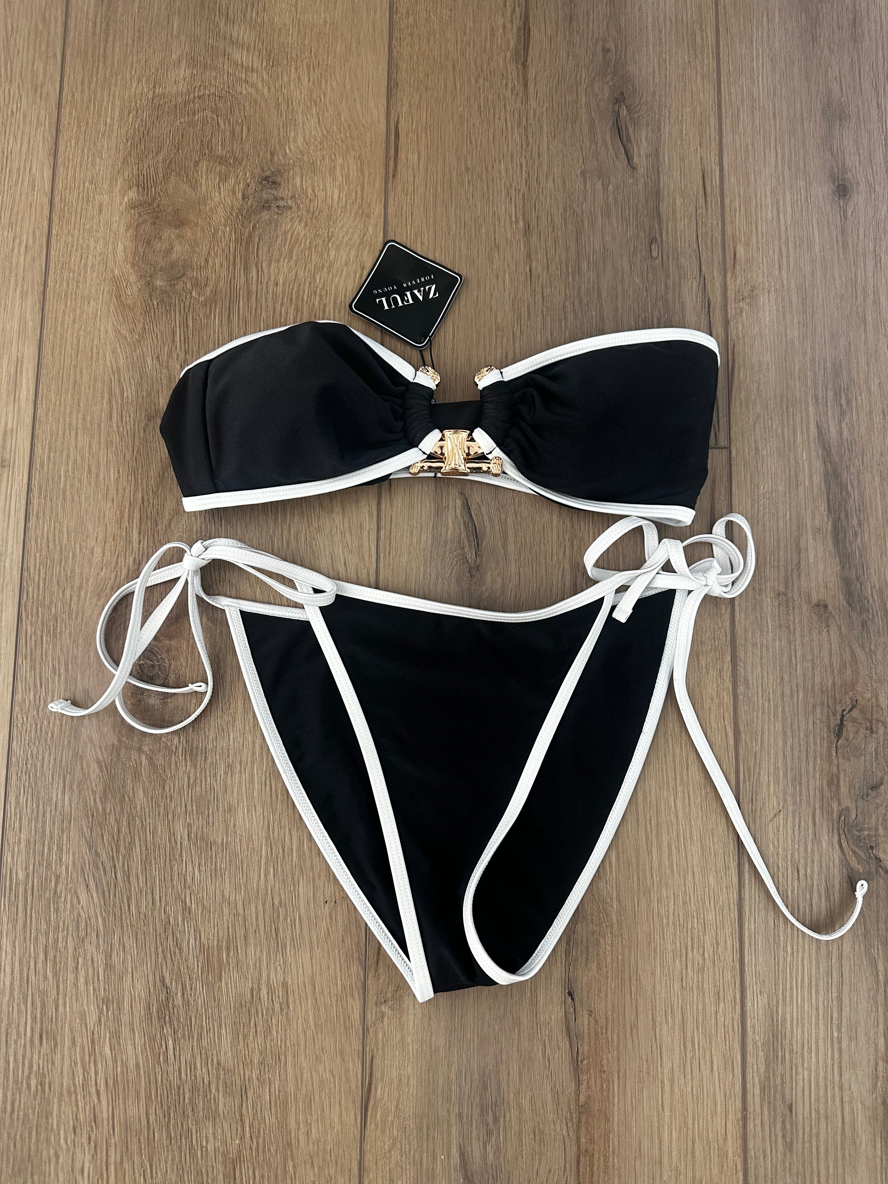 Black and White Set (Size Medium)