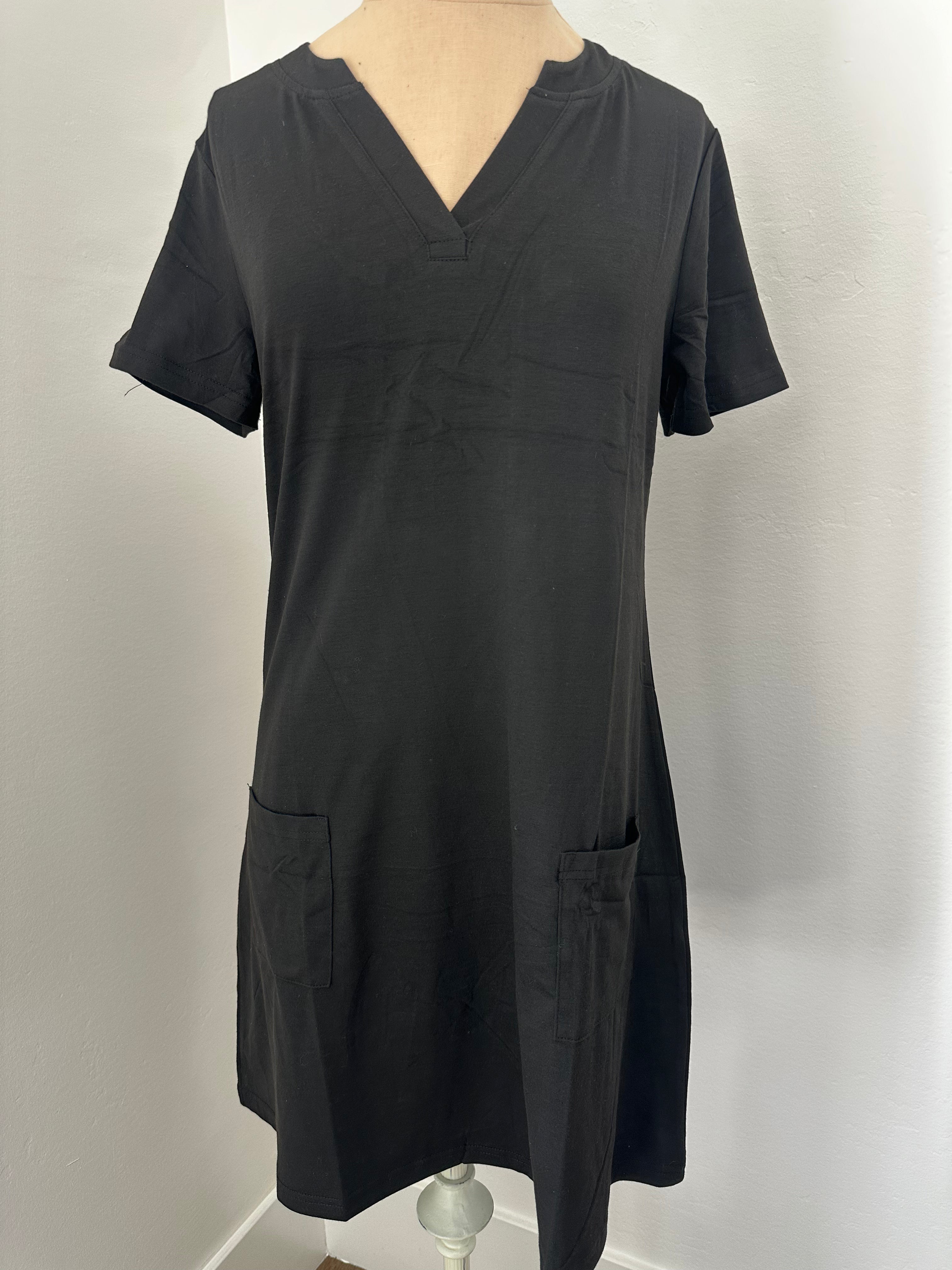 Black Dress New With Tag (SIze Small)