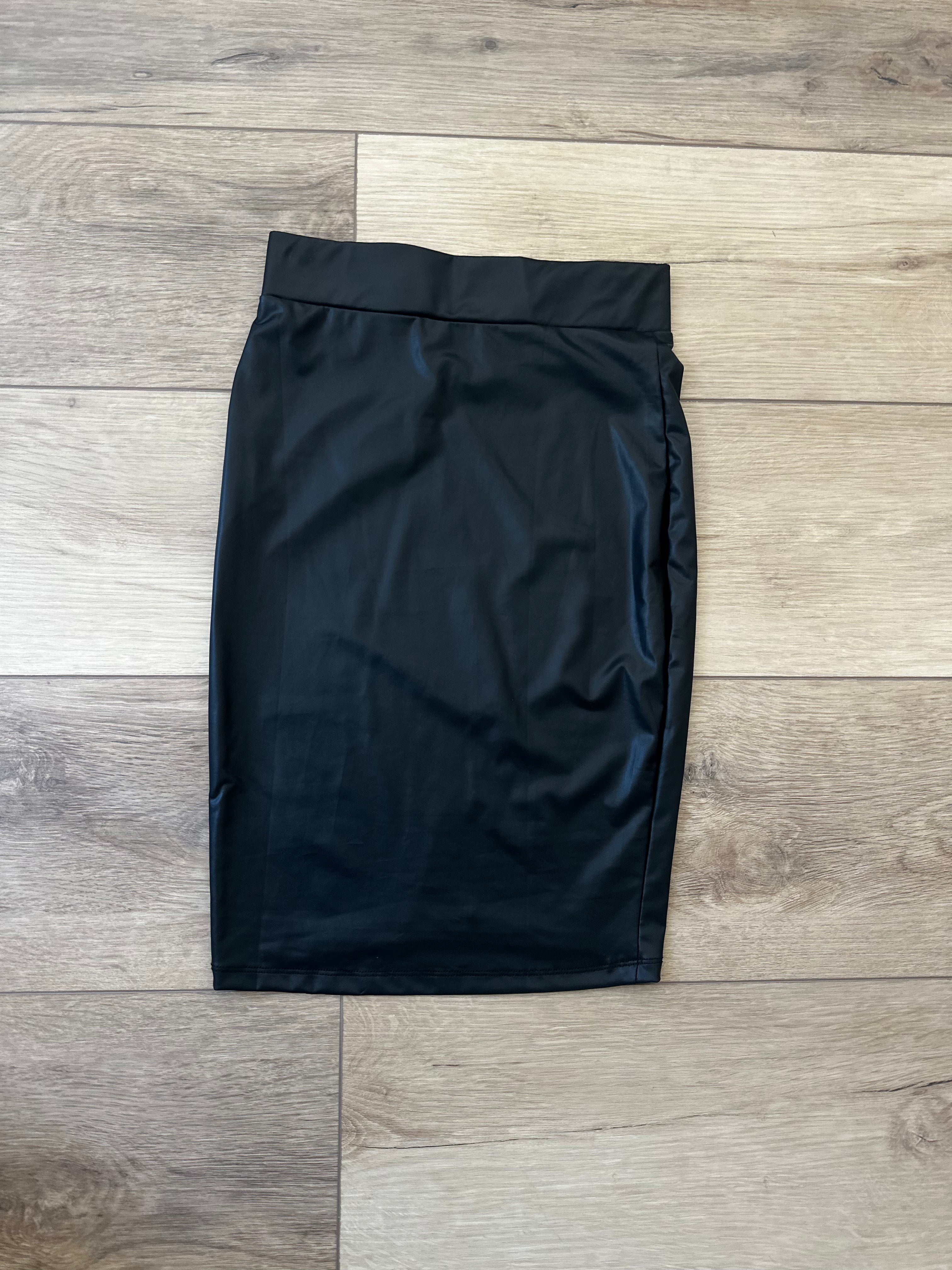 Black Pleather Pencil Skirt (Size Medium)