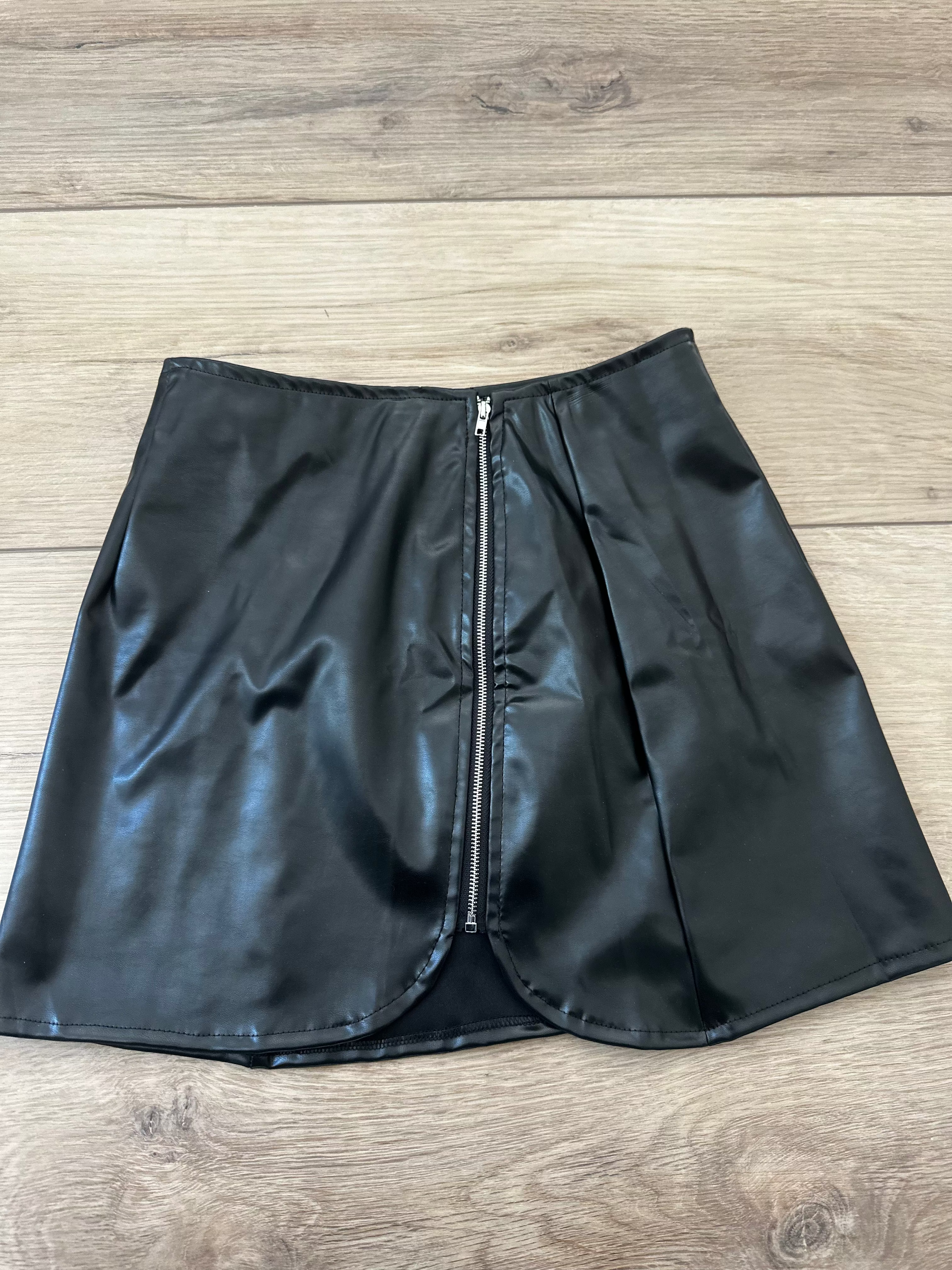 Black Pleather Skirt (Size Small)