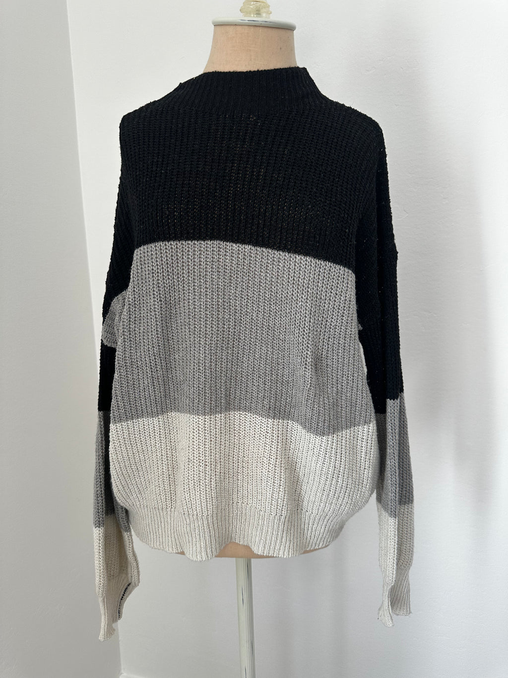 Black Multicolor Sweater (Size Small/Medium)