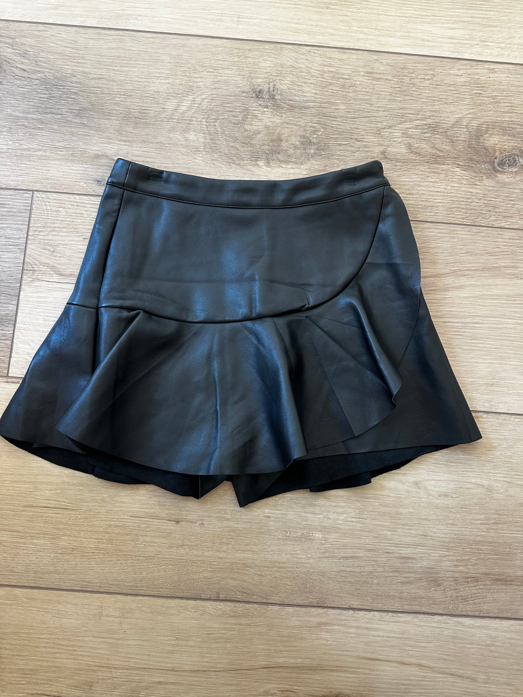 Black Pleather Skirt (Size Small)