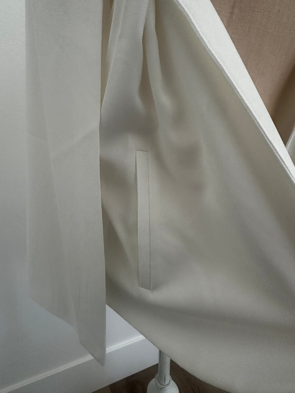 White Cape Blazer (Size Large)