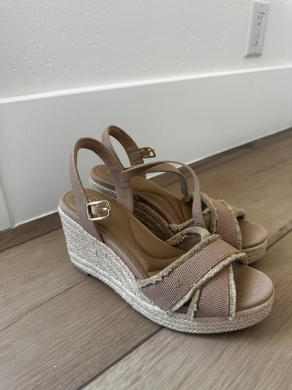 Wedge Heels (Size 7.5)