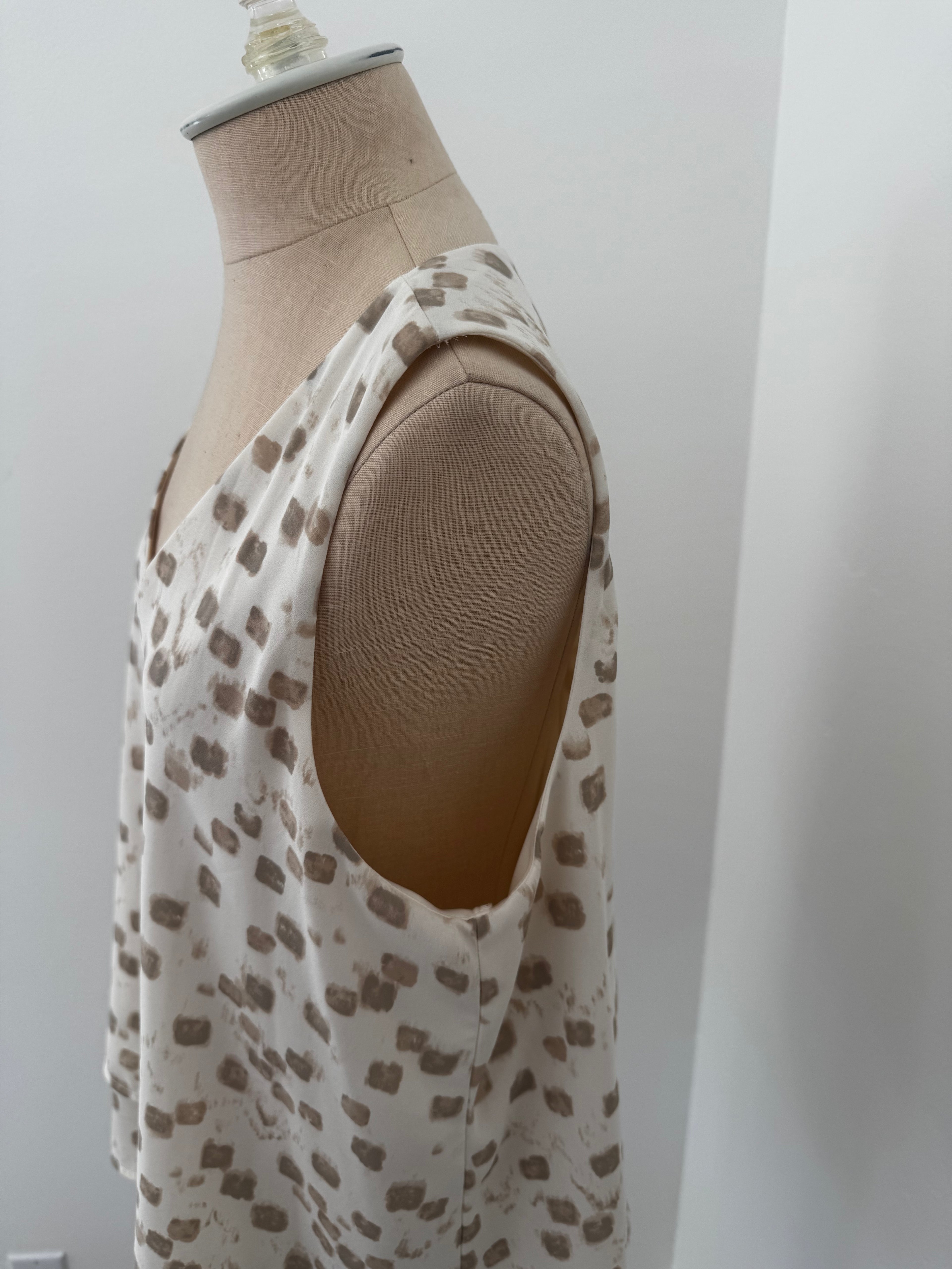 Cream Top (Size: XL)