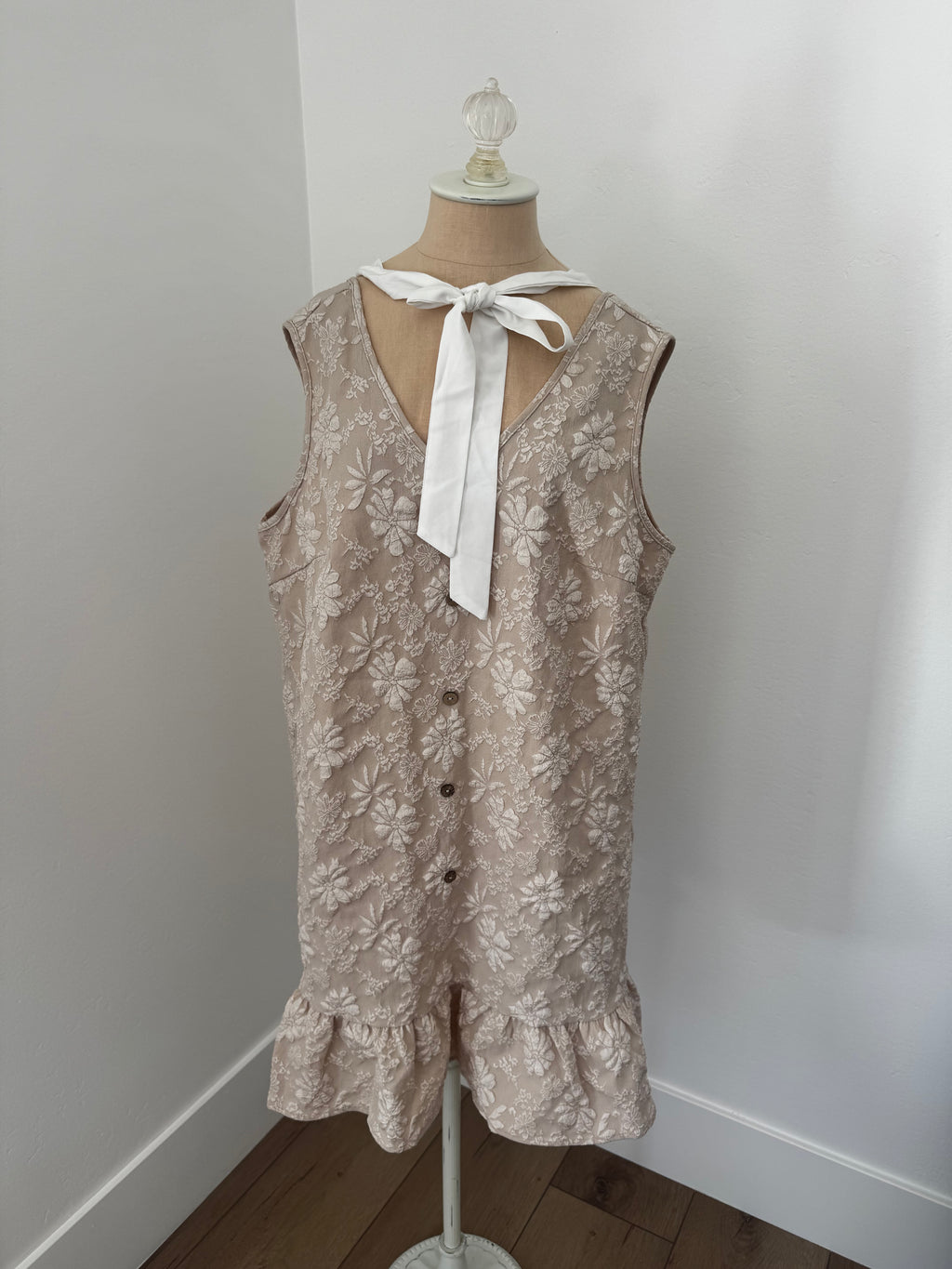 Dress (Size: XL)