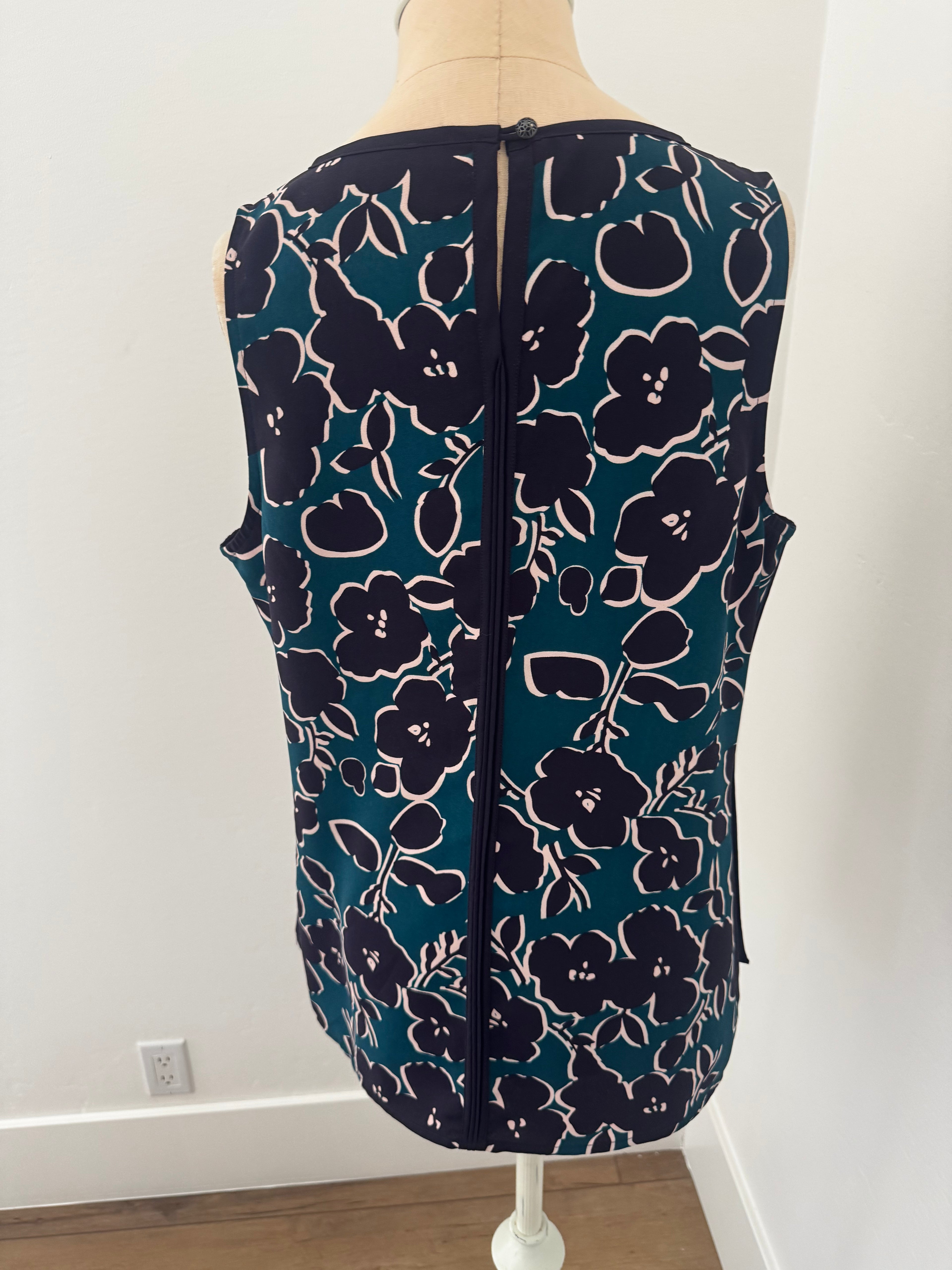 Blue Shirt (Size: M)