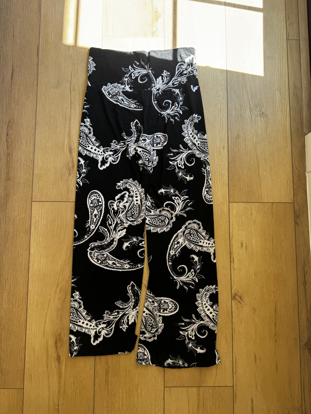 Pants (Size: L)