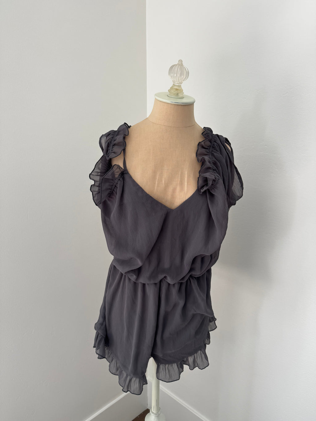 Gray Romper (Size: L)