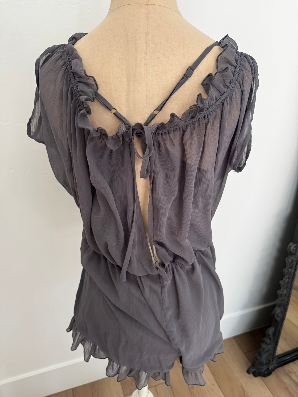 Gray Romper (Size: L)