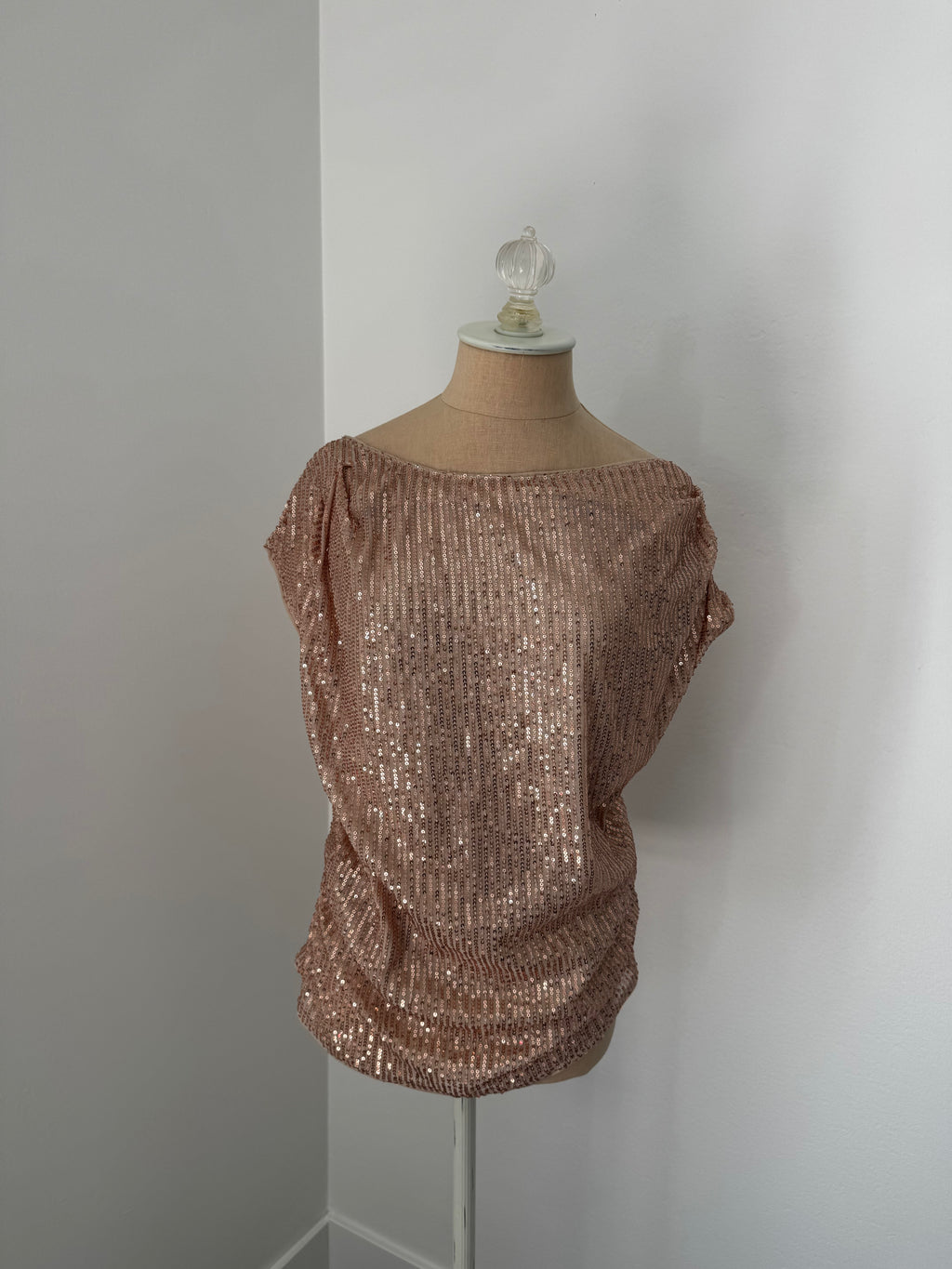 Gold Sequin Top (Size: L)