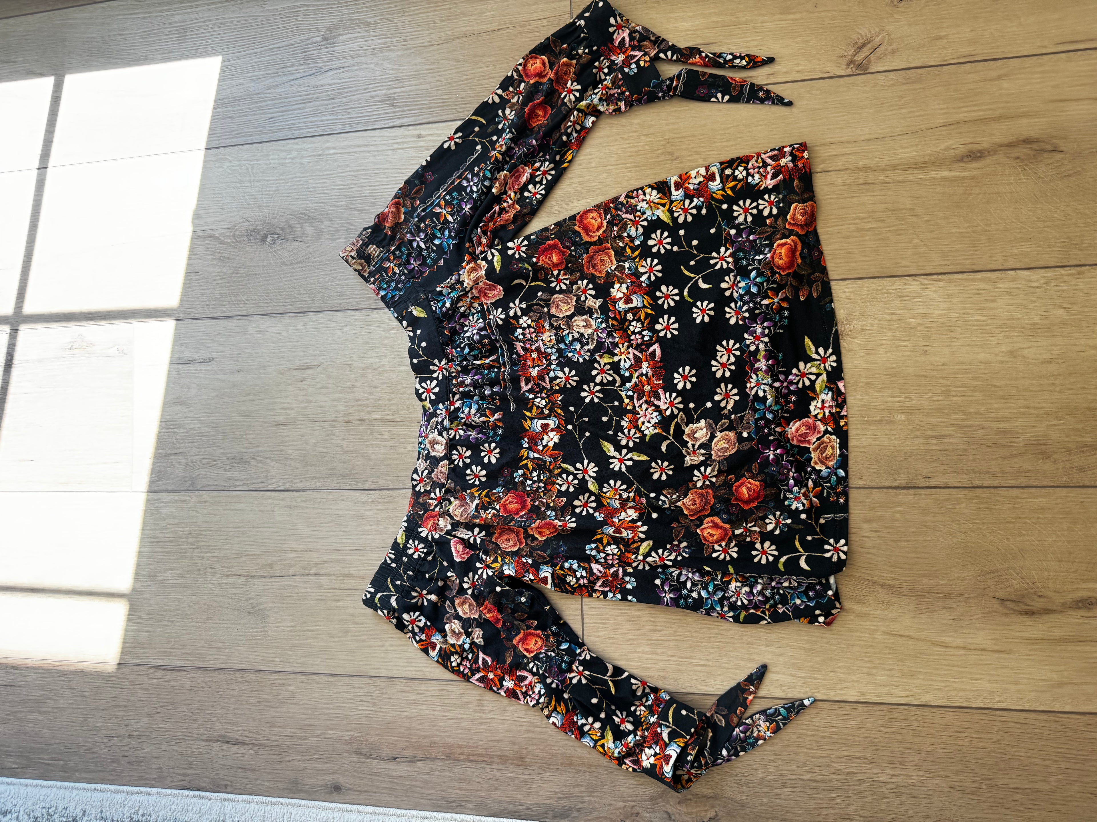 Strapless Floral Blouse (Size: L)