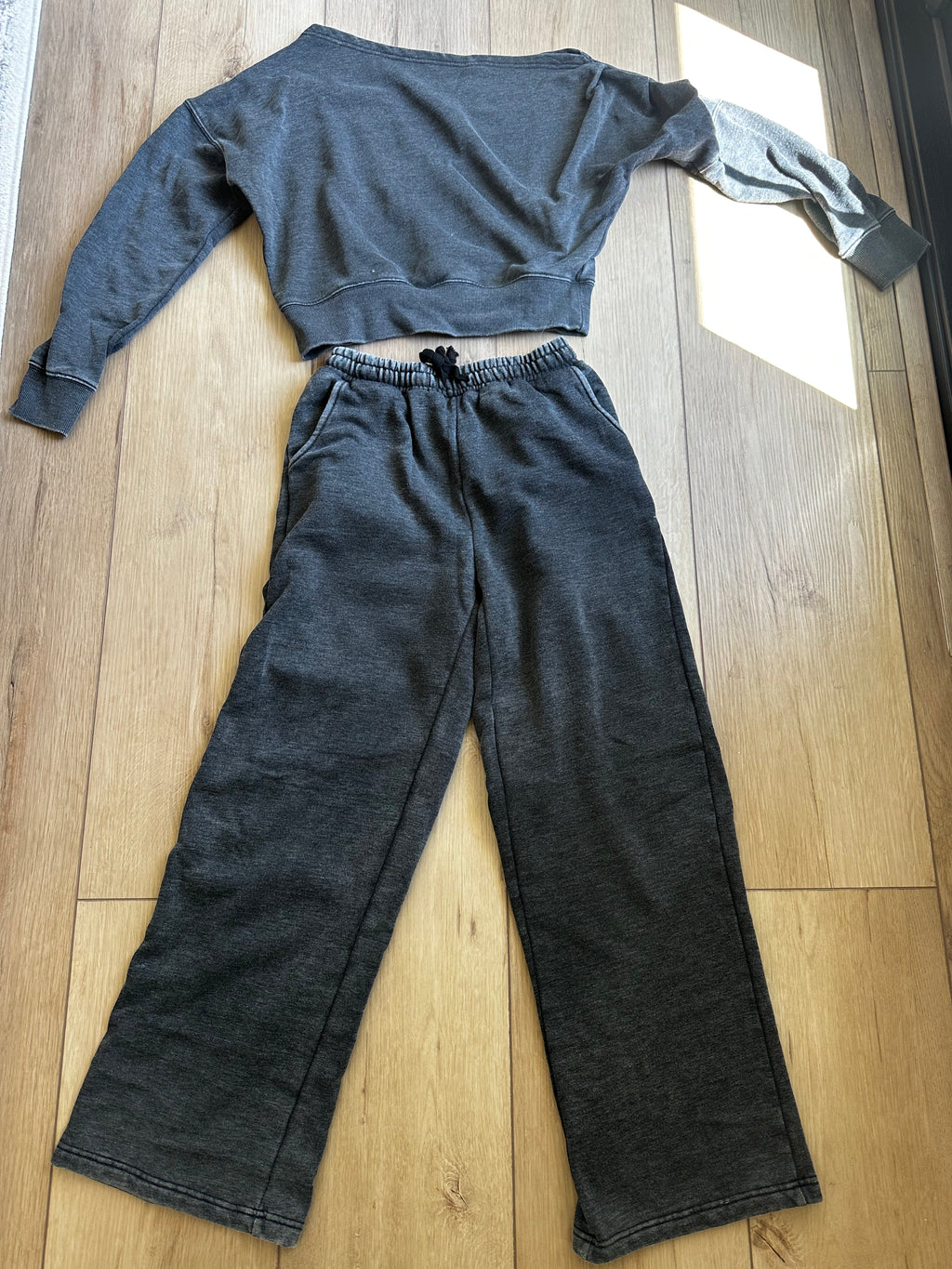 Gray Off The Shoulder Set (SIze Small )