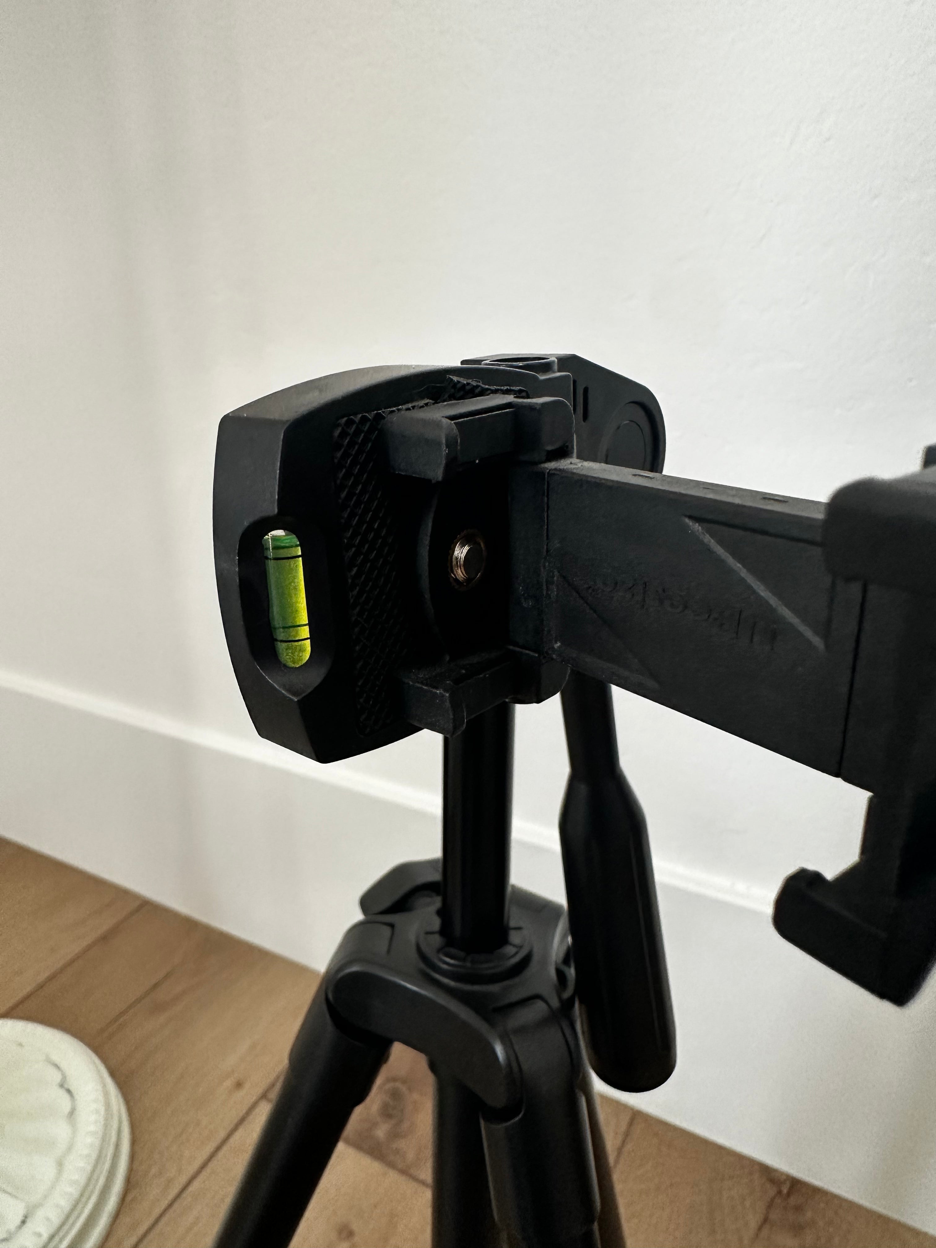 Black Phone Tripod