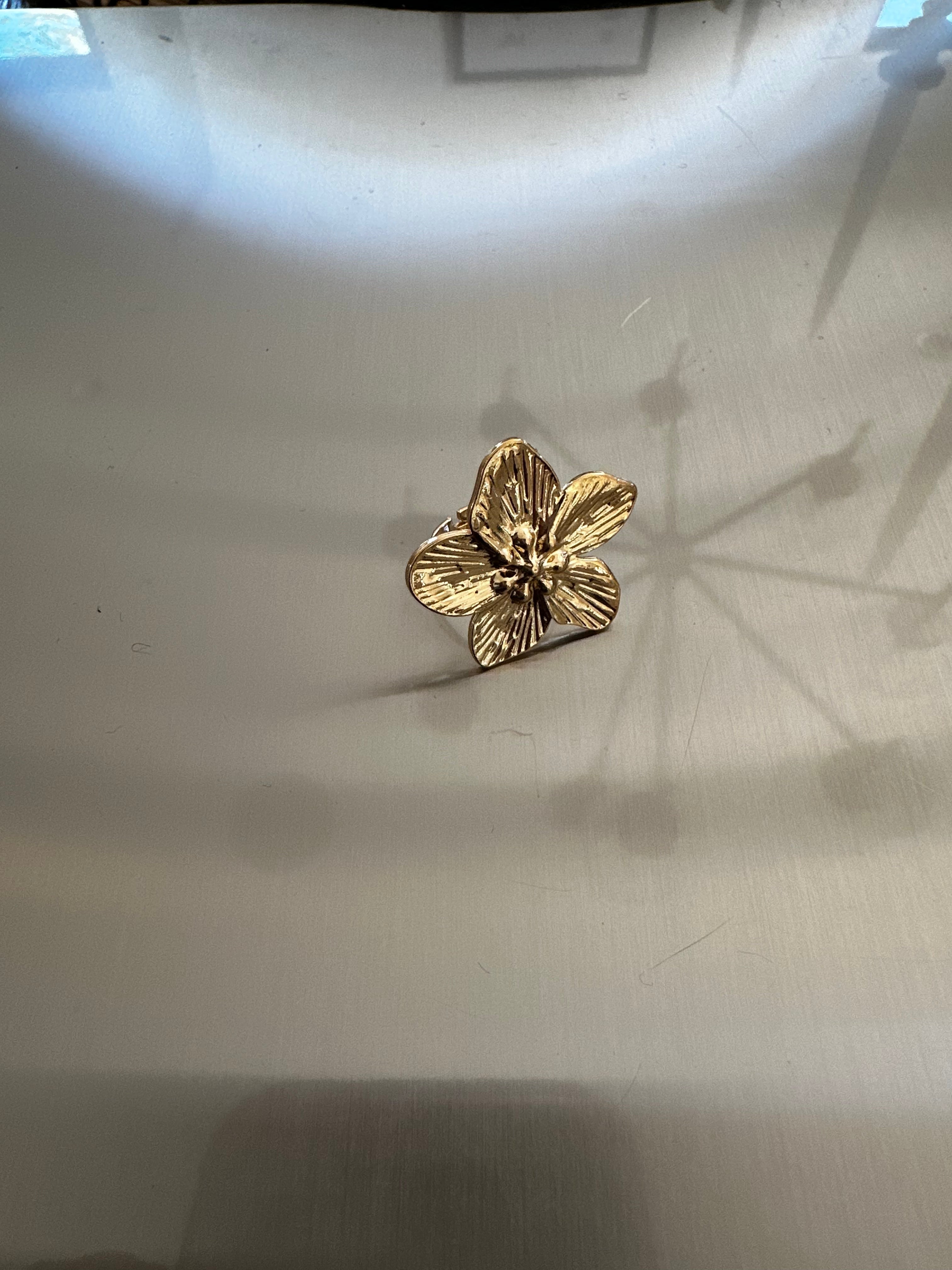 Flower Ring Adjustable