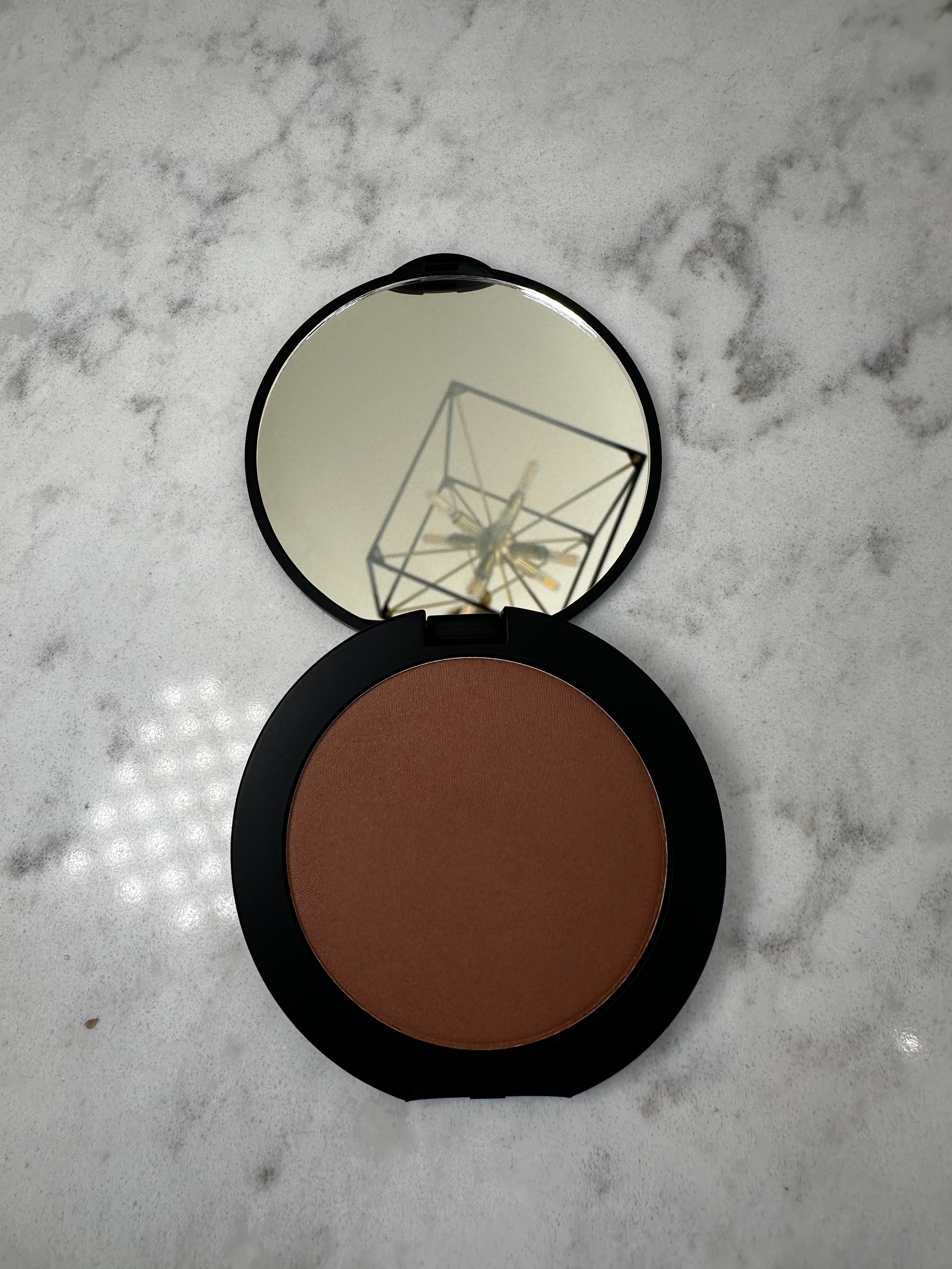Younique Limited Edition Matte Bronzer Shade Medium New