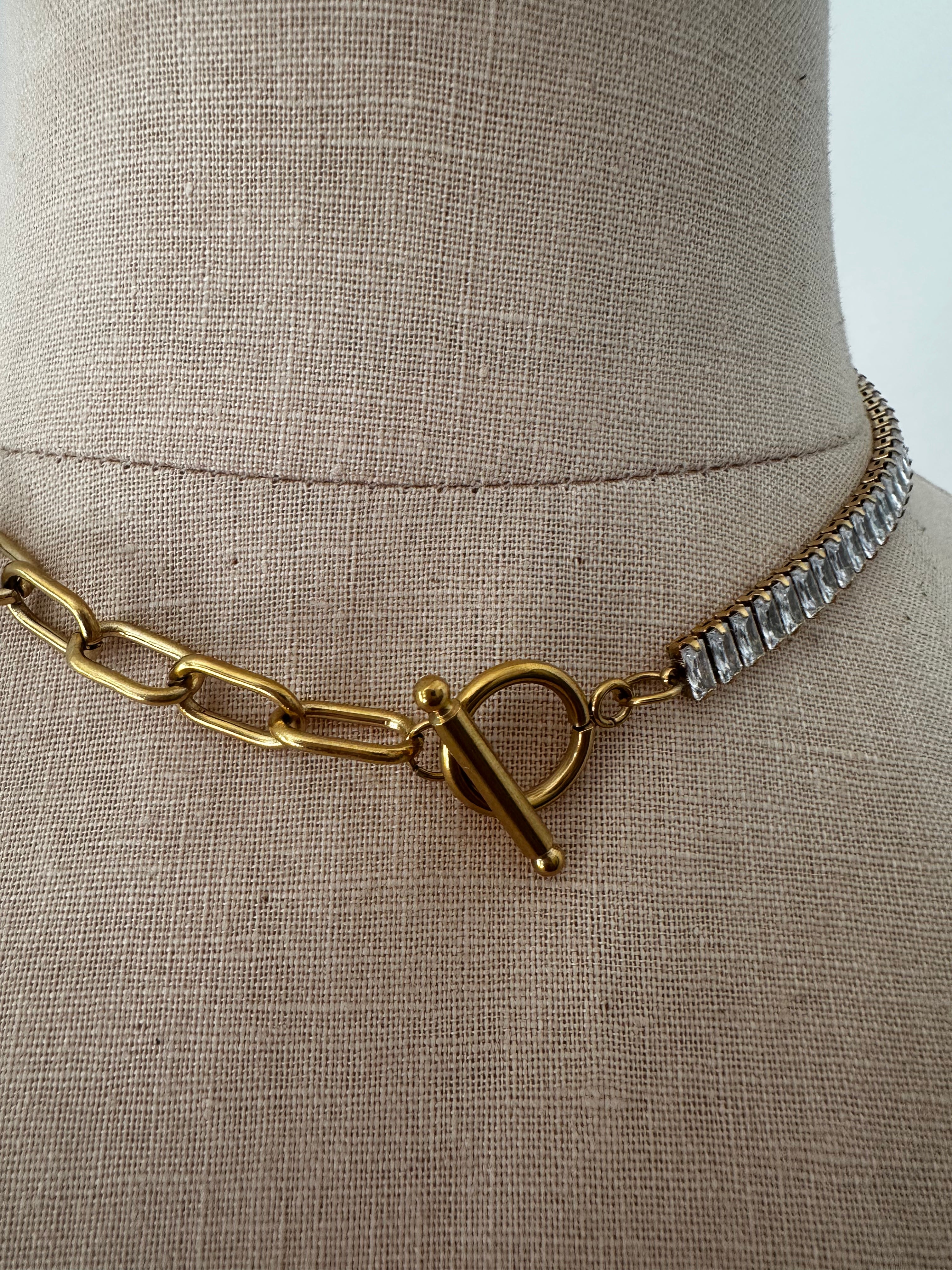 Baguette Chain Choker
