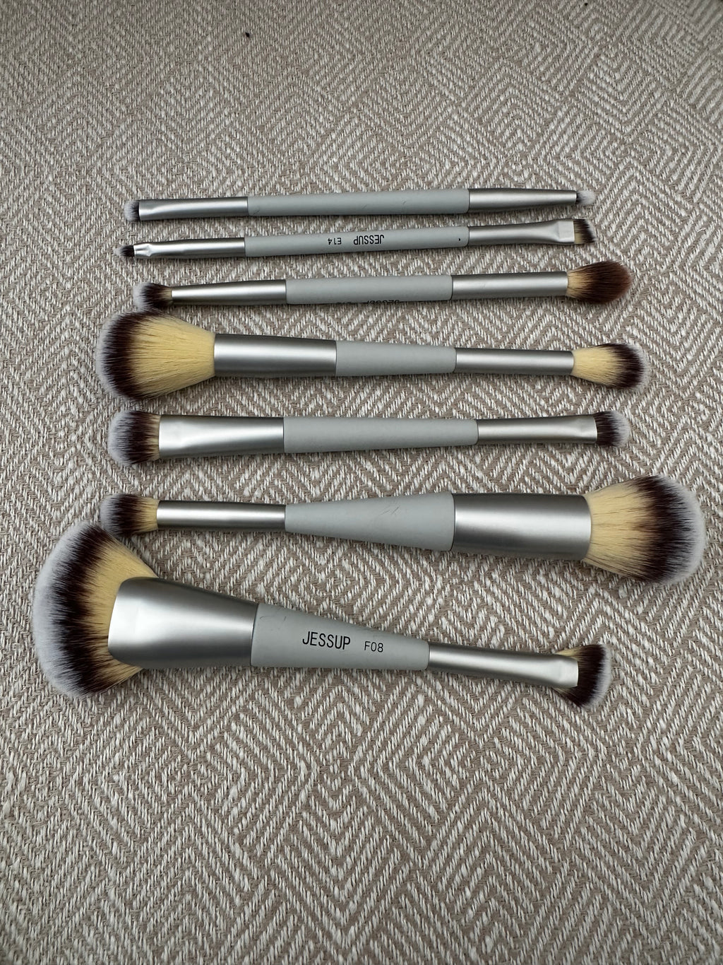 8 Piece Make Up Brush Set