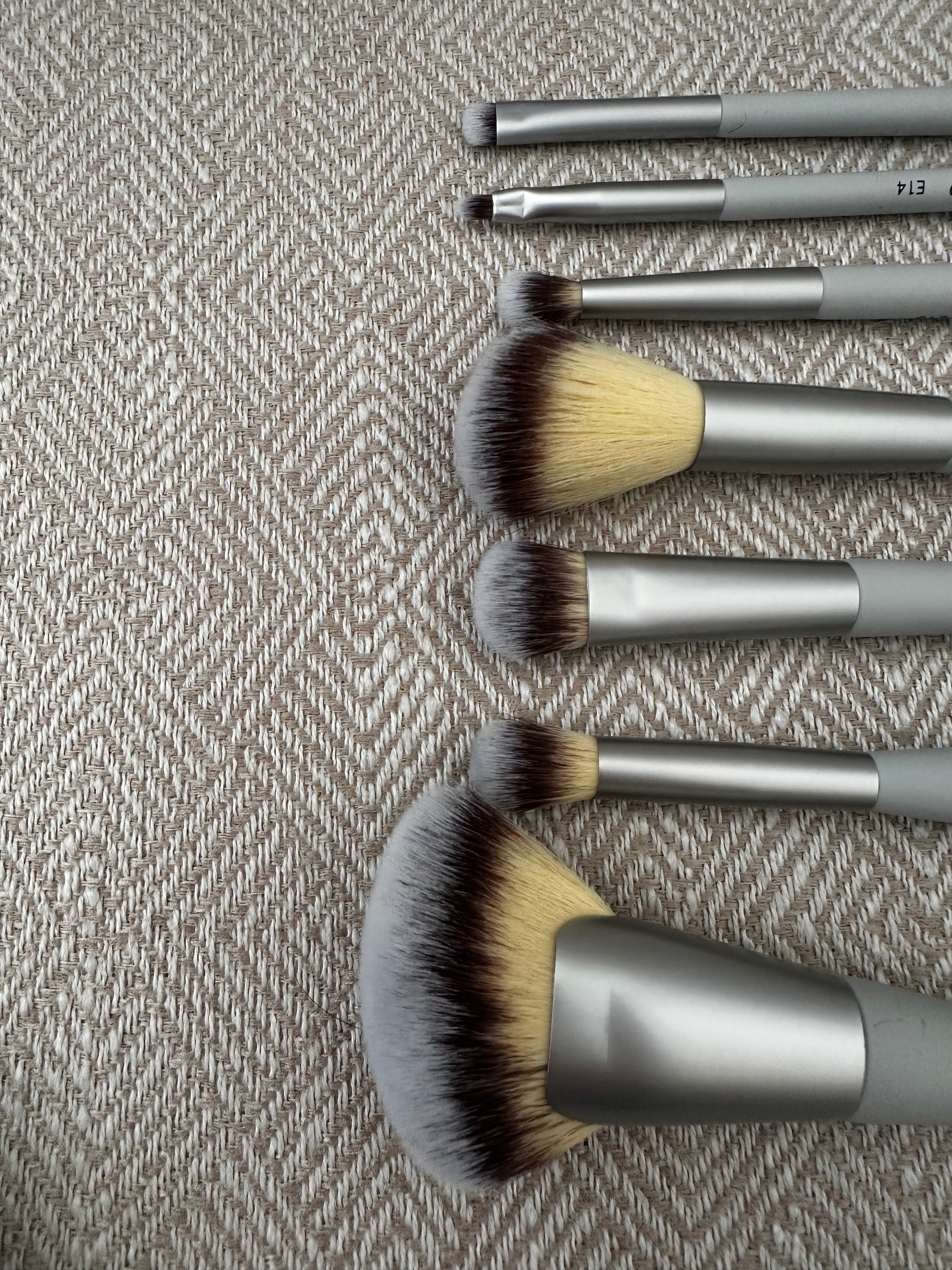 8 Piece Make Up Brush Set