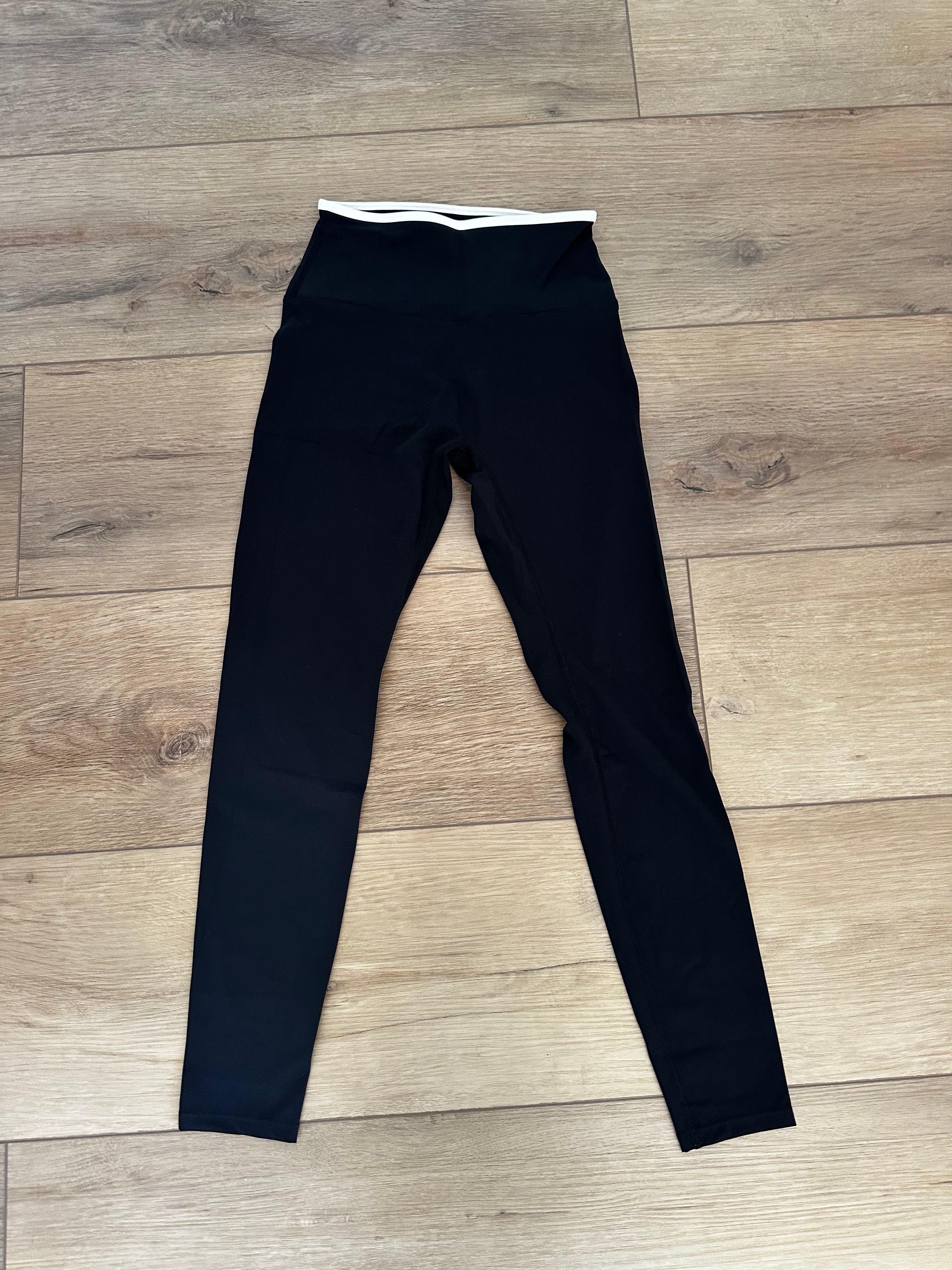 Black Legging WIth Thin White Band (Size Medium)