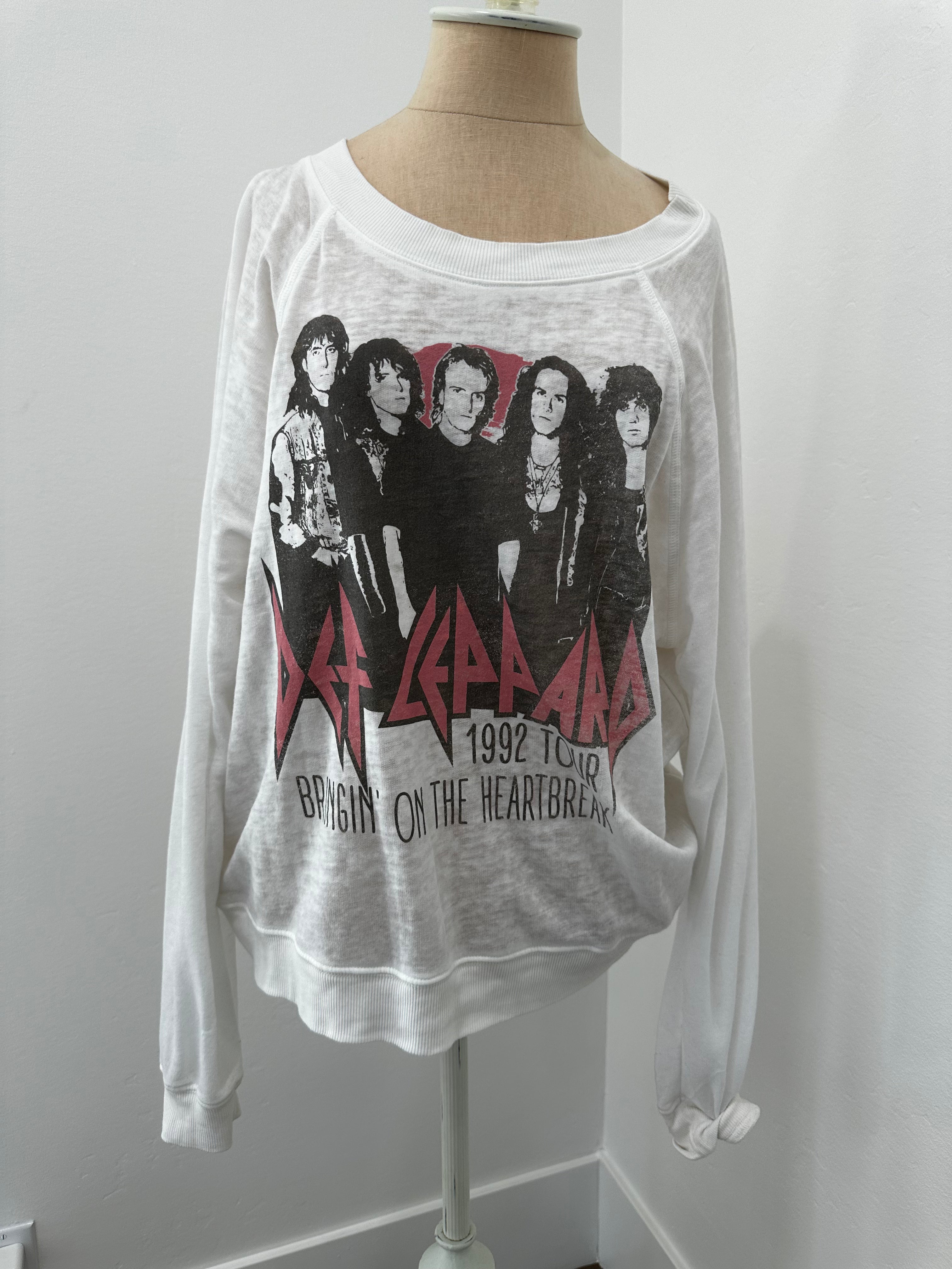Def Leppard  Sweatshirt (Size Medium)