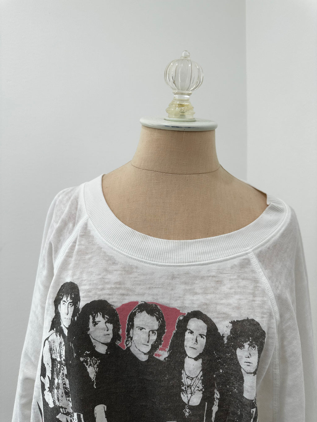 Def Leppard  Sweatshirt (Size Medium)