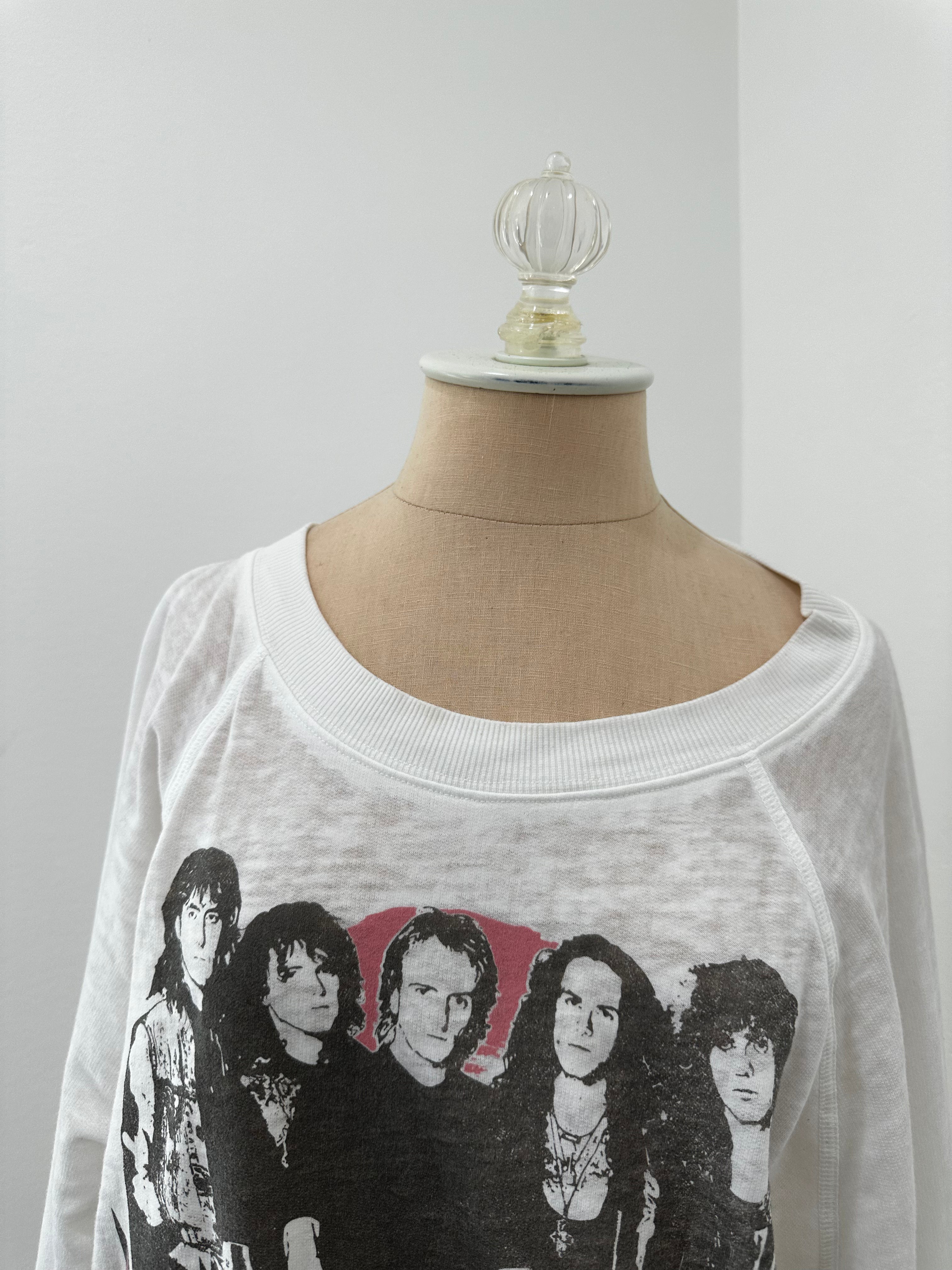 Def Leppard  Sweatshirt (Size Medium)