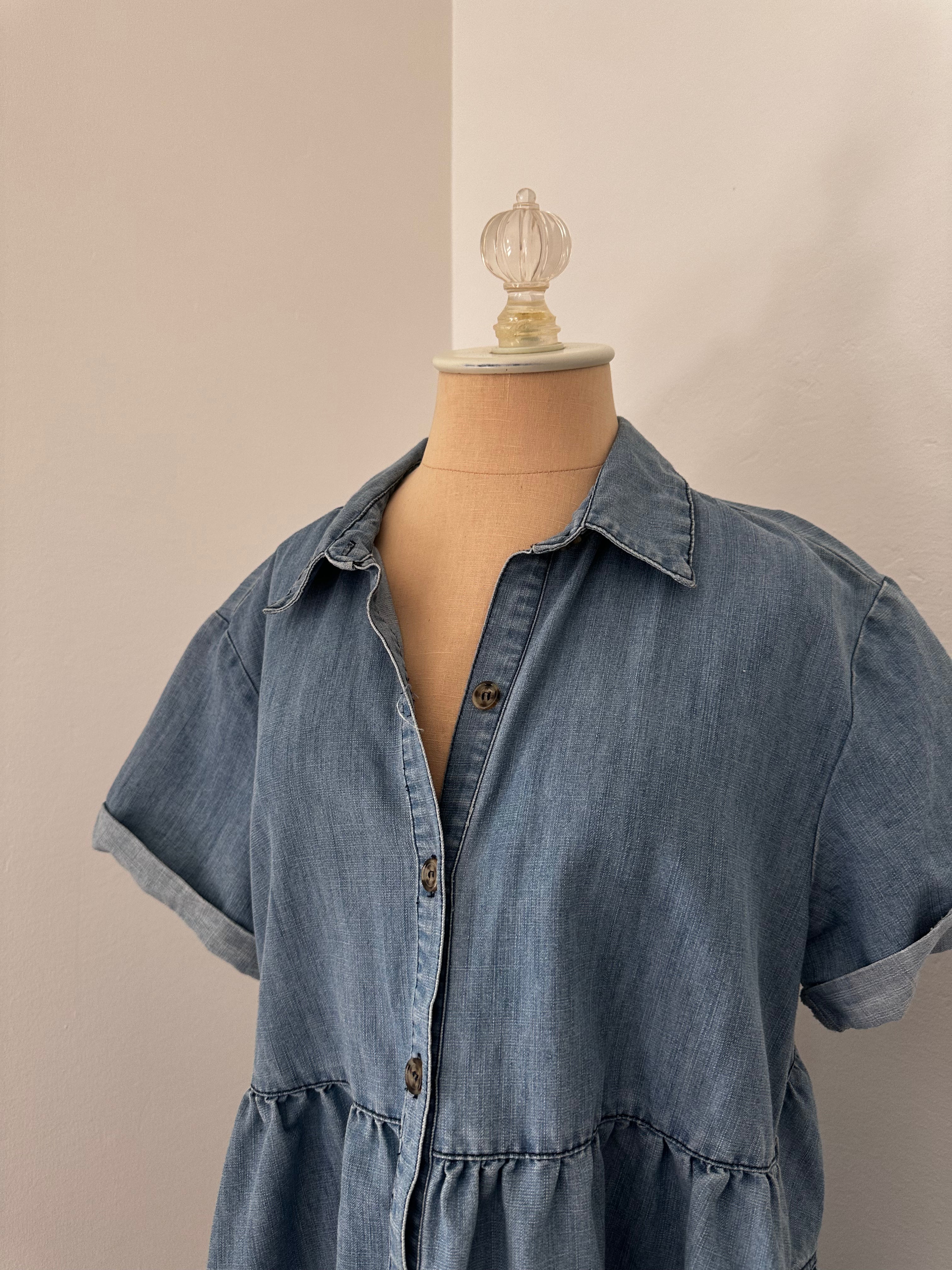 Denim Button Up (Size Medium)