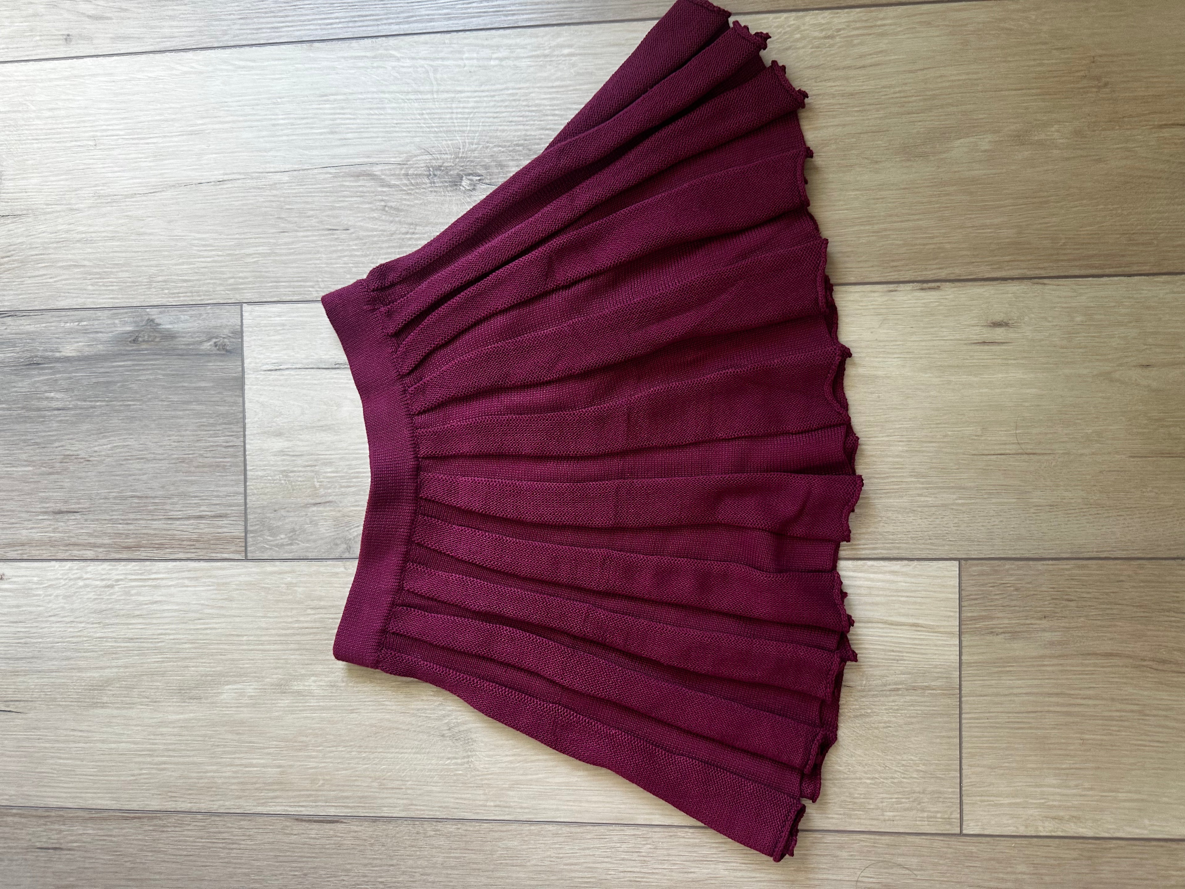 Burgundy Knit Set (Size Medium)