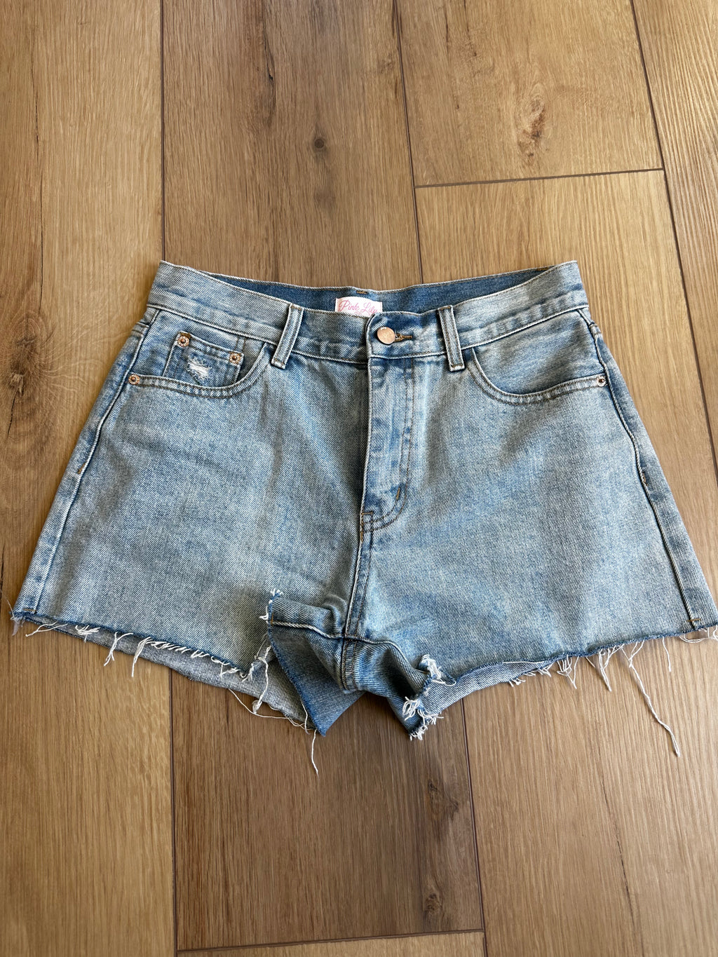 Denim Shorts (Size 28/ 6 )