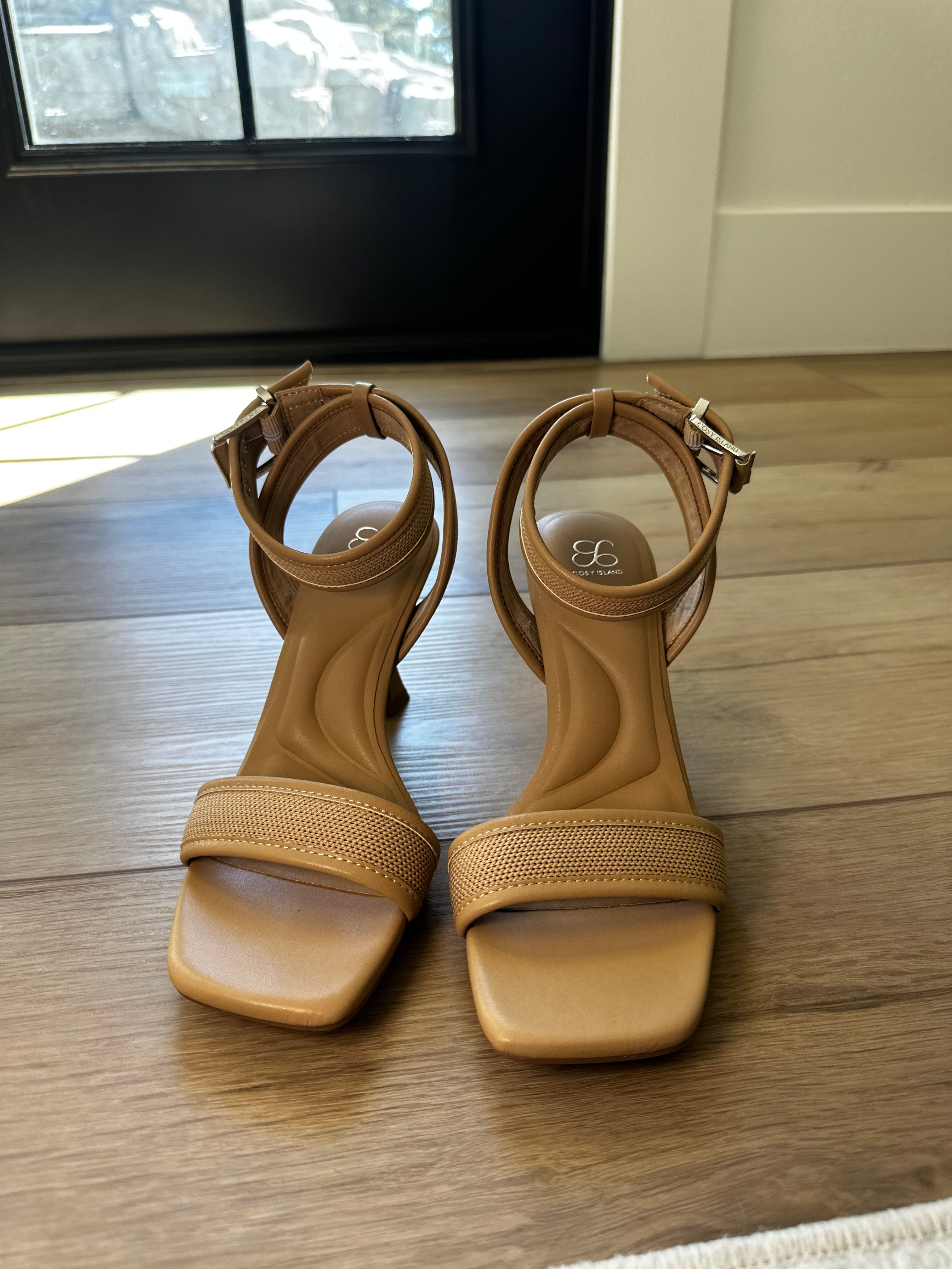 Tan Heels New (Size 7.5)