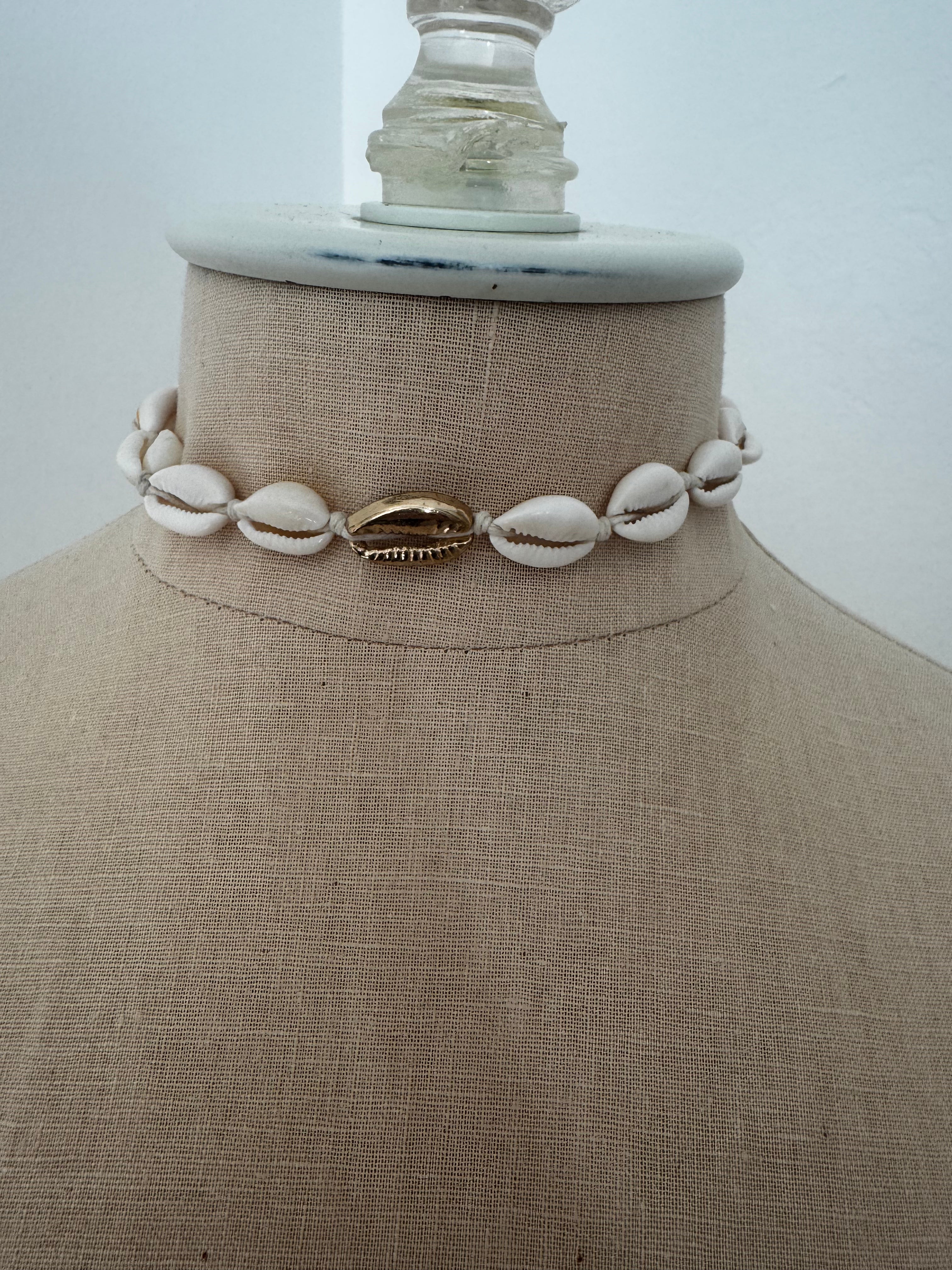 Seashell Choker Necklace