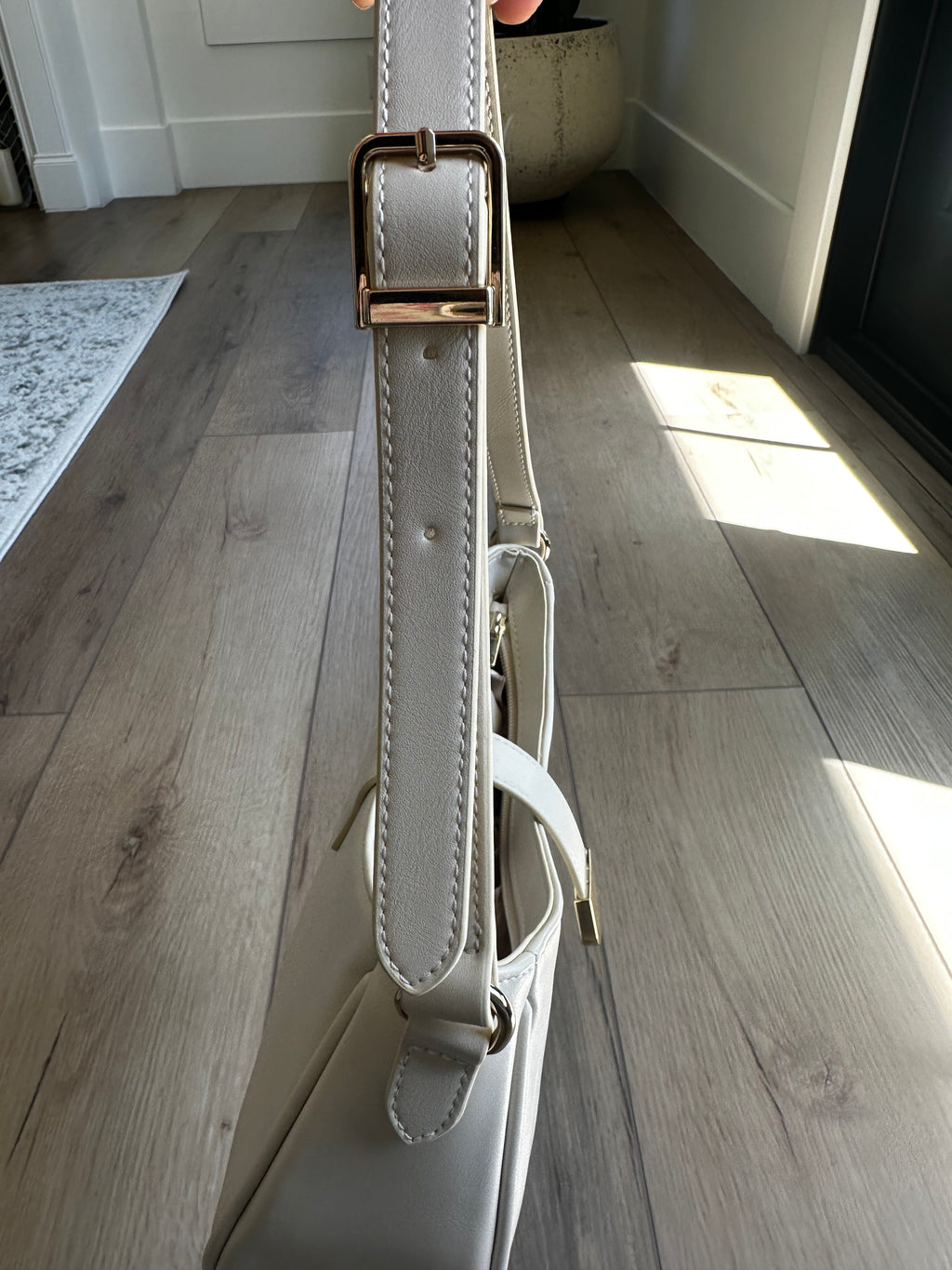 White Shoulder Bag