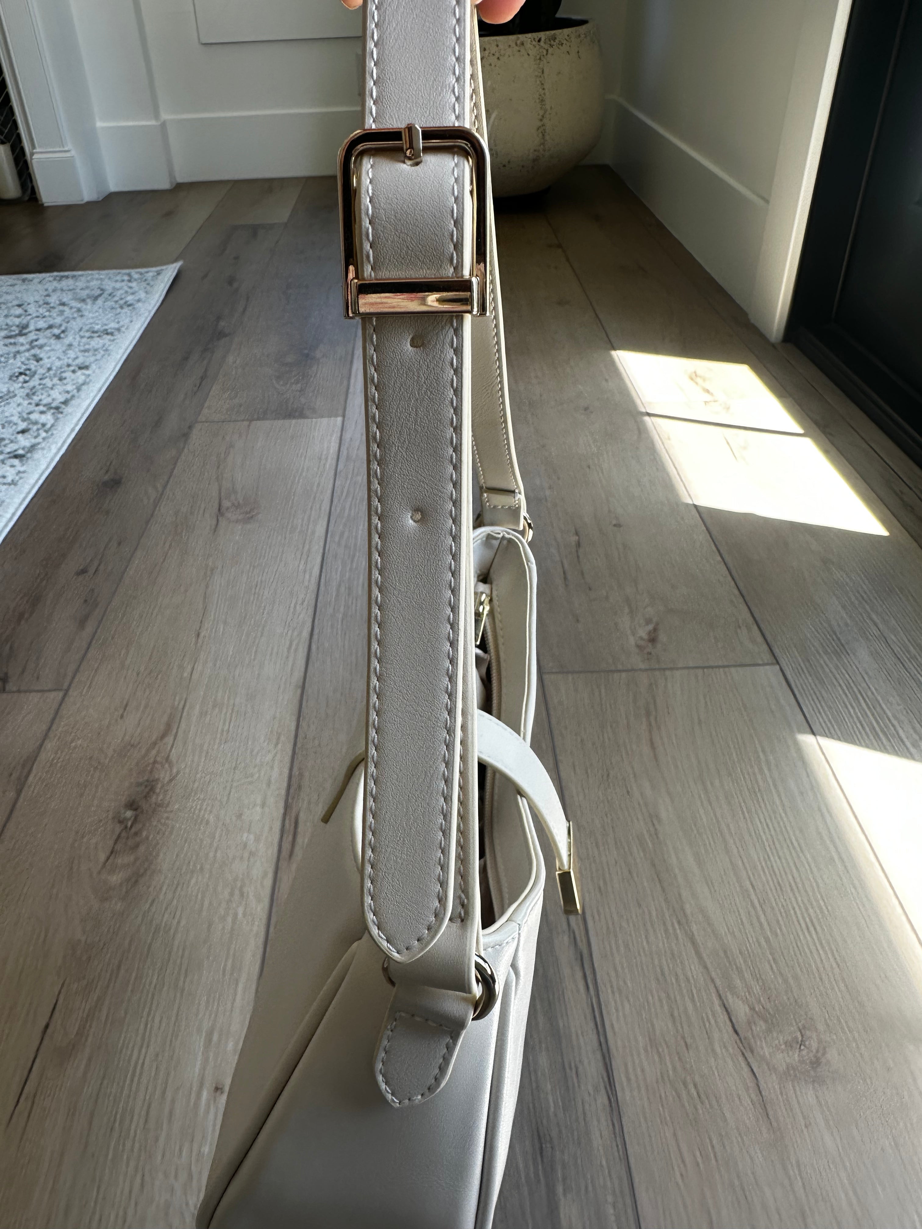 White Shoulder Bag