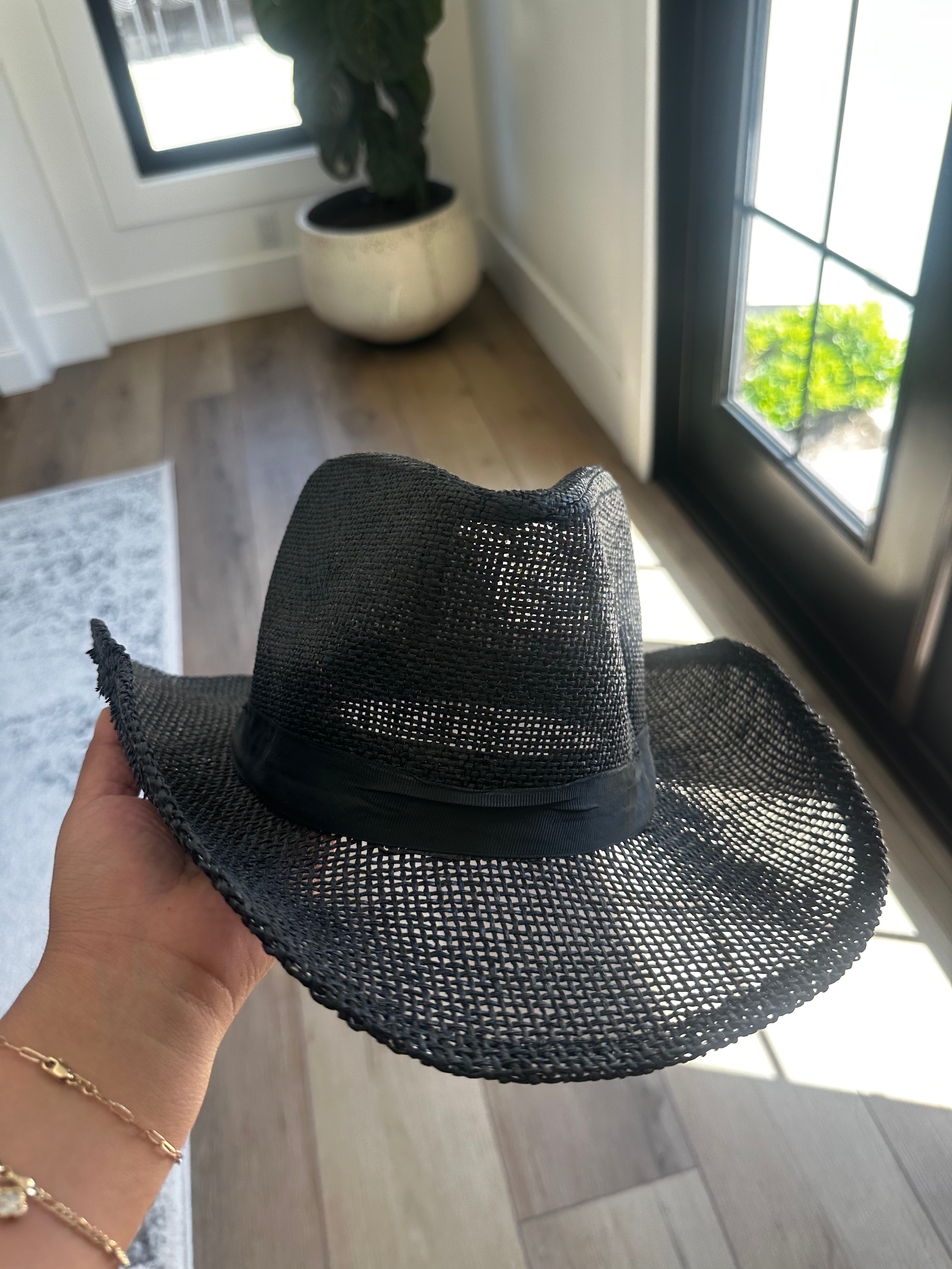 Black Straw Hat (One Size)