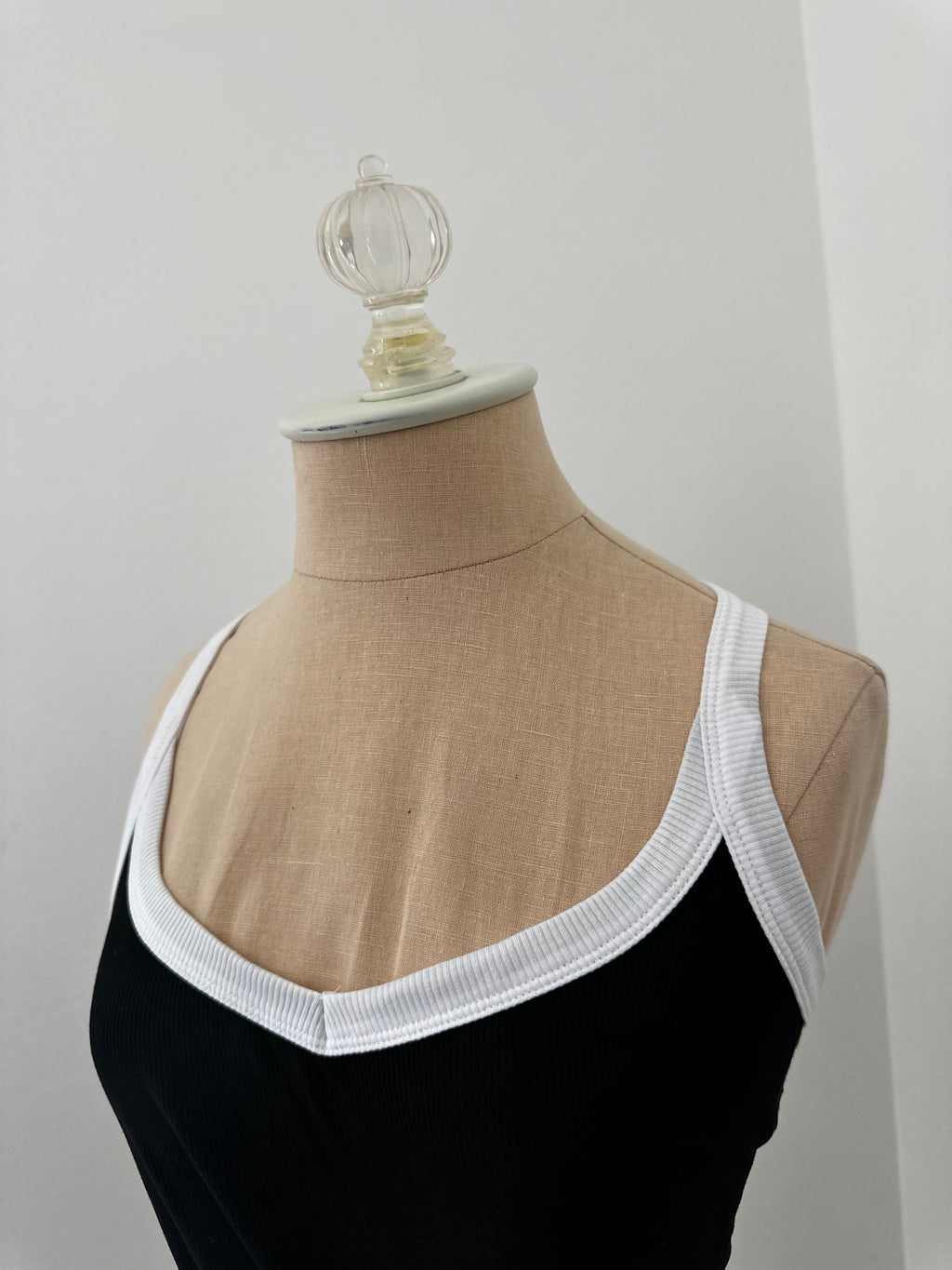 Black and White Top (Size Small)
