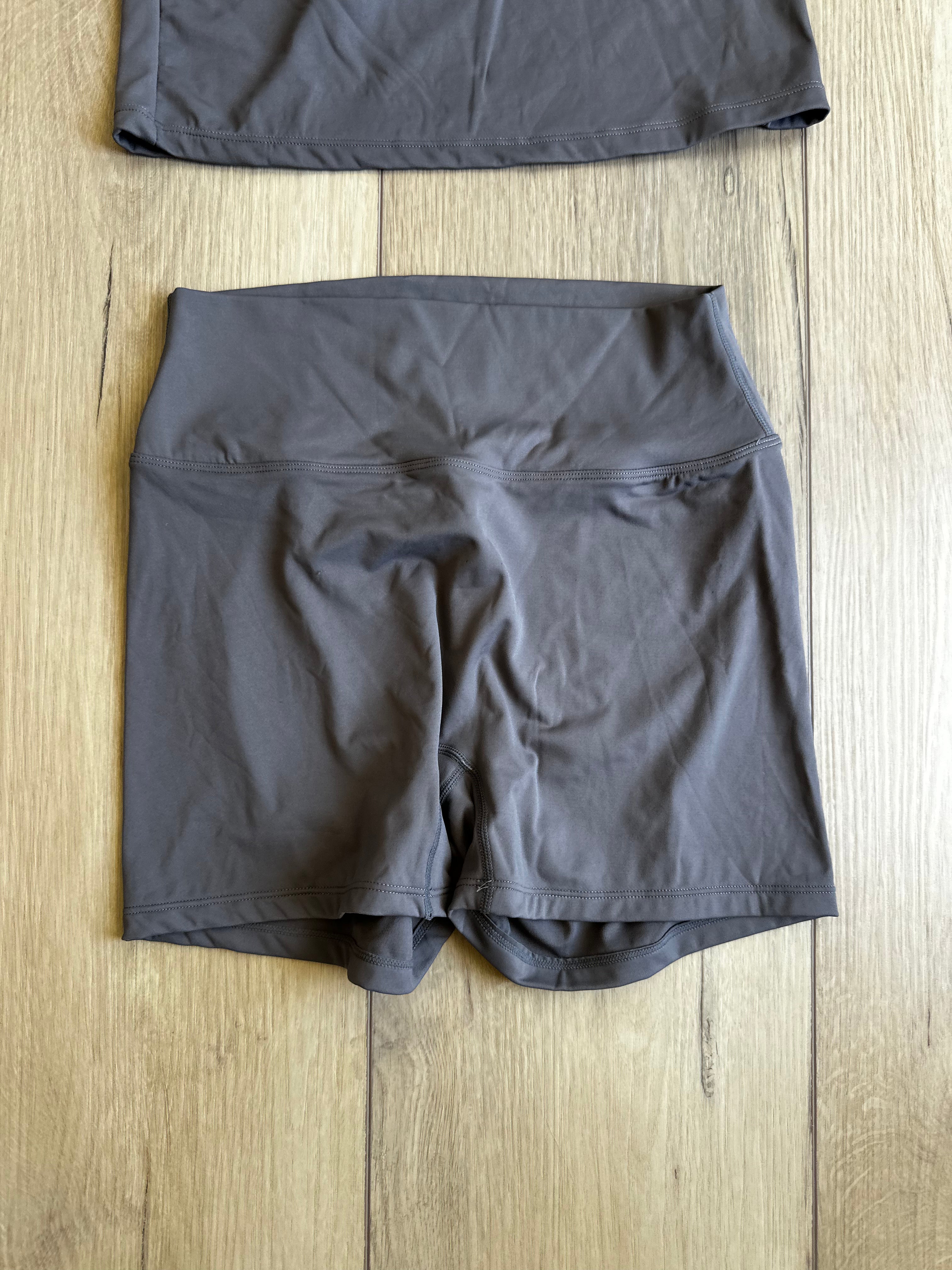 Gray Workout Set (Size Large)