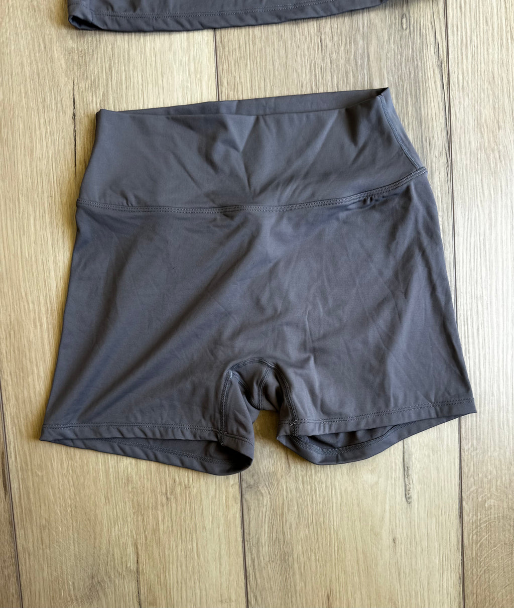 Gray Workout Set (Size Large)