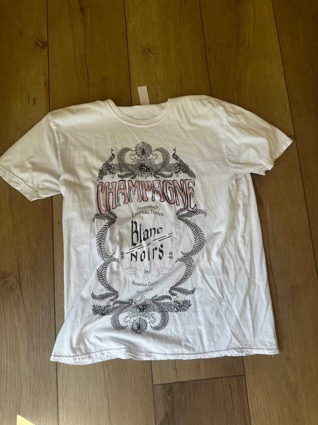 Champagne Tshirt (Small/Medium)