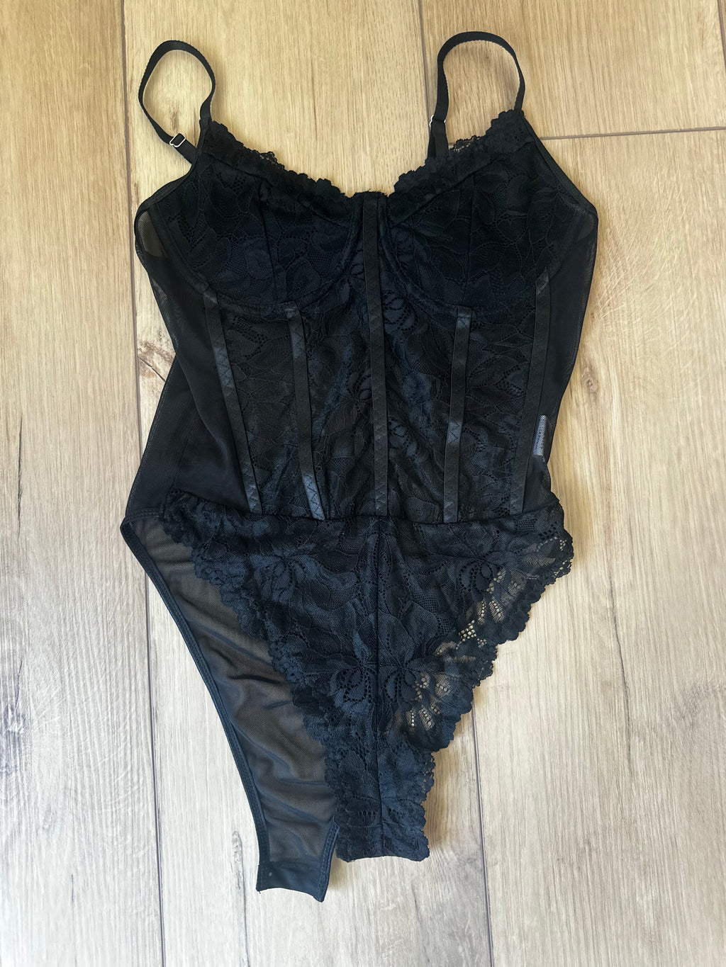 Lace Bodysuit (Size Small)
