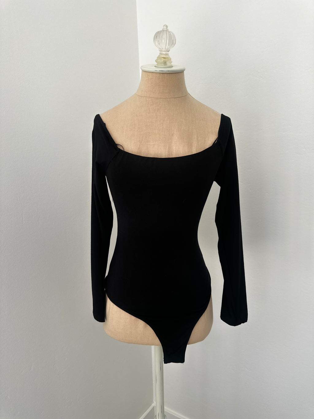 Black Long Sleeve Bodysuit (Size Medium)